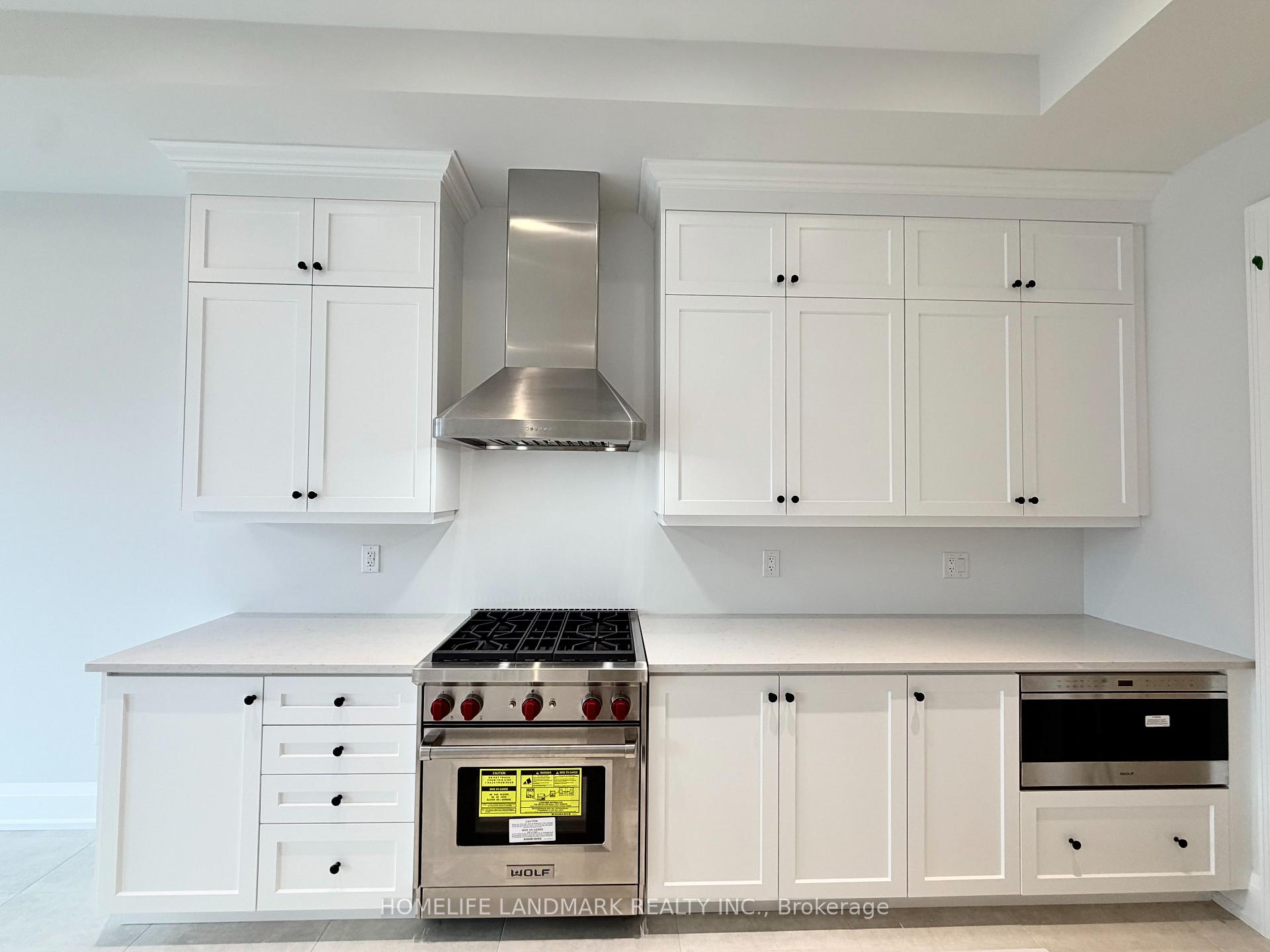 Photo 4 of 433 York Downs Boulevard, Markham, Cachet — HOMEH
