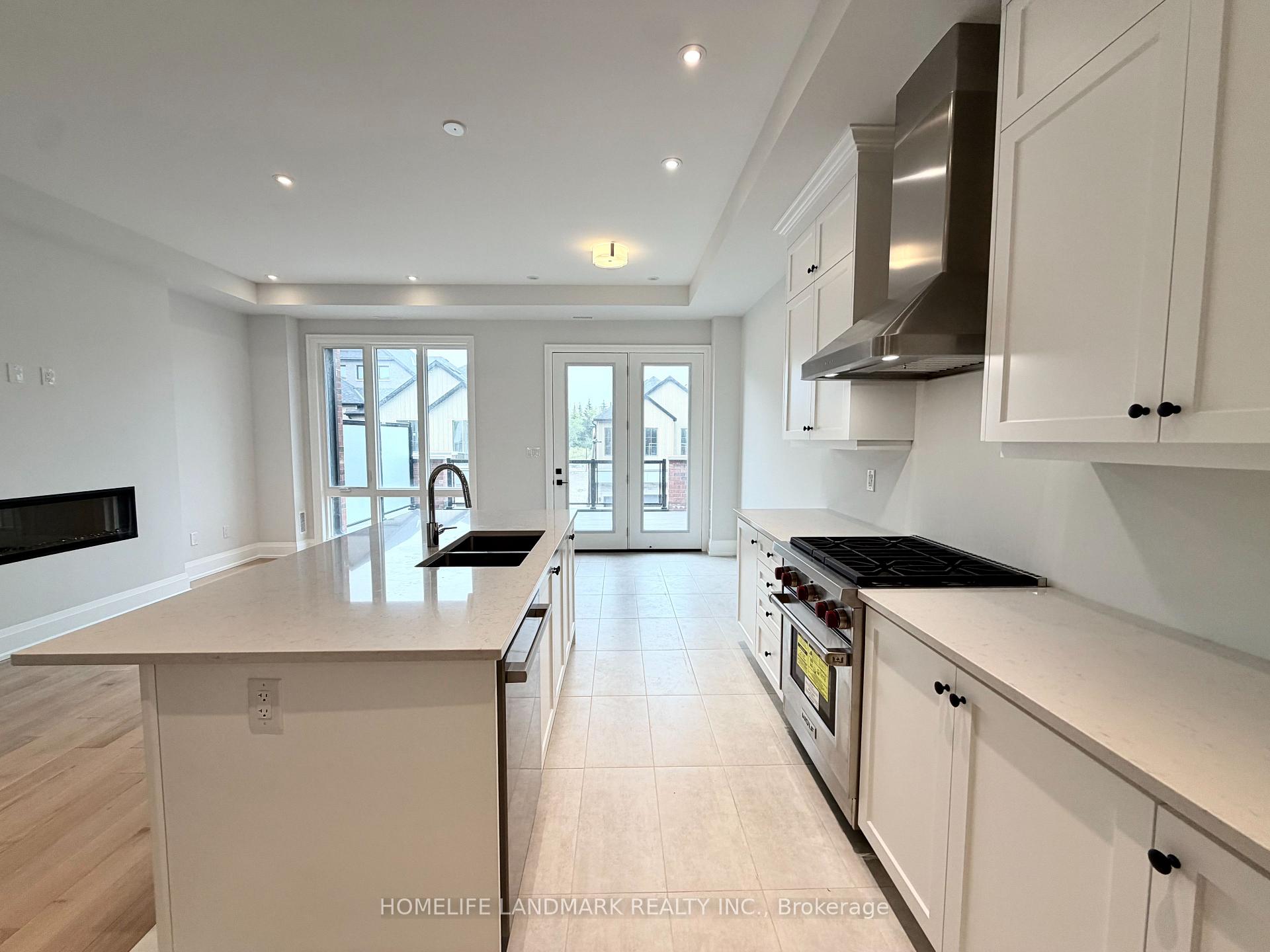 Photo 5 of 433 York Downs Boulevard, Markham, Cachet — HOMEH