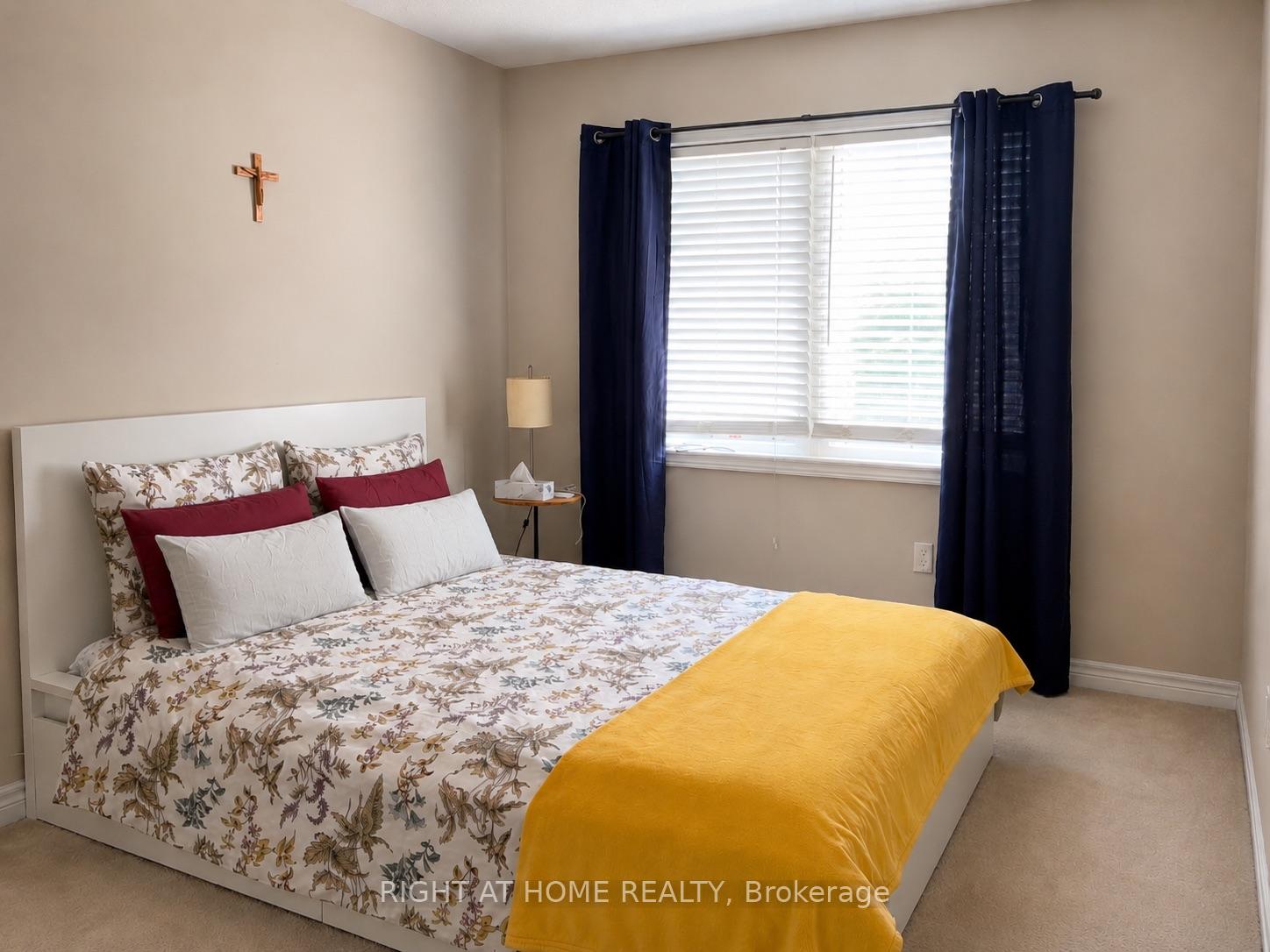 Photo 10 of 39 Pexton Avenue, Richmond Hill, Jefferson — HOMEH