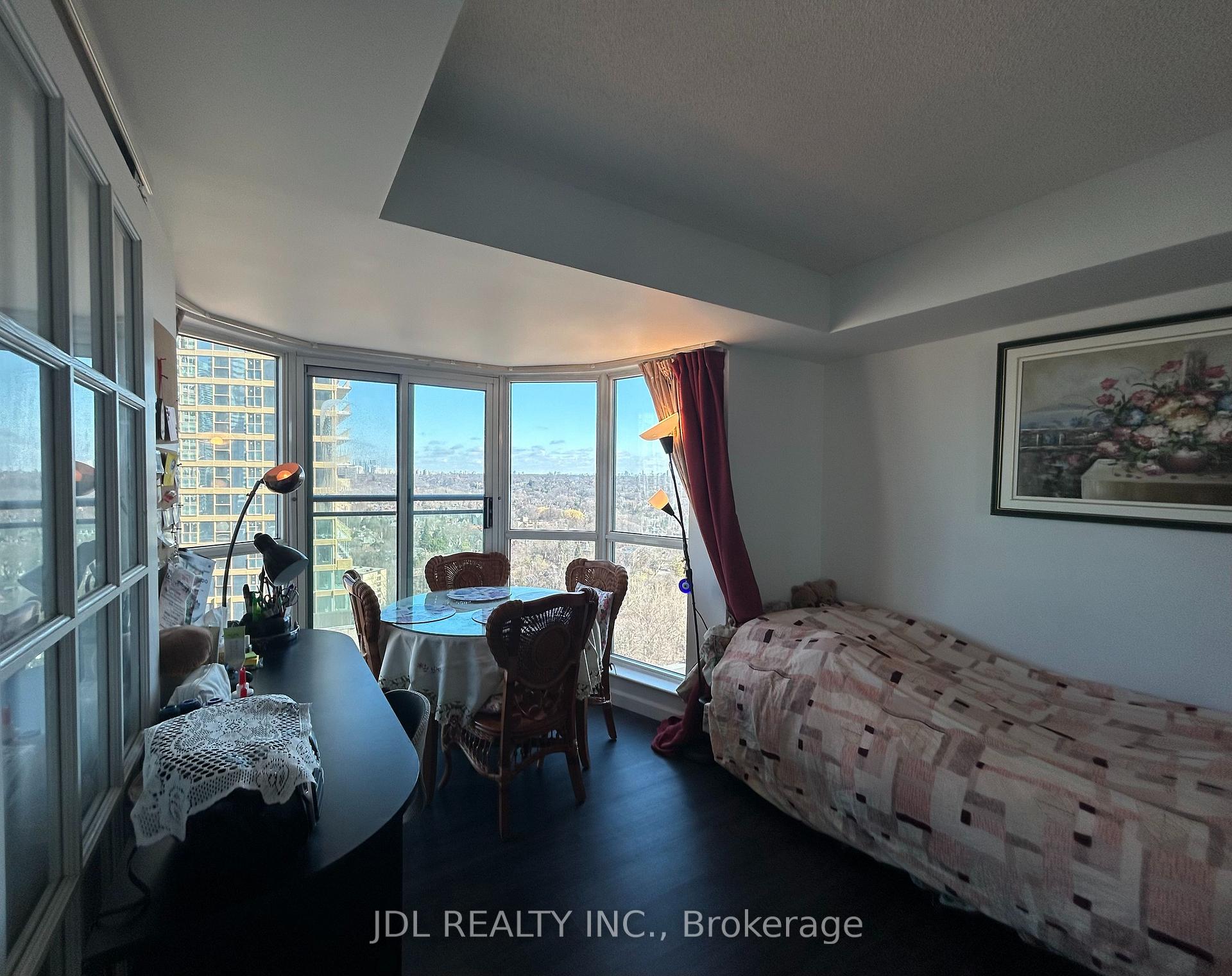 Photo 3 of Unit #2303 Unit A, 8 Park Rd, Toronto, Rosedale-Moore Park — HOMEH