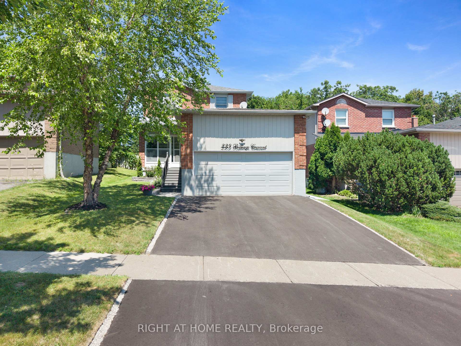 Photo 45 of 229 Billings Crescent, Newmarket, Bristol-London — HOMEH