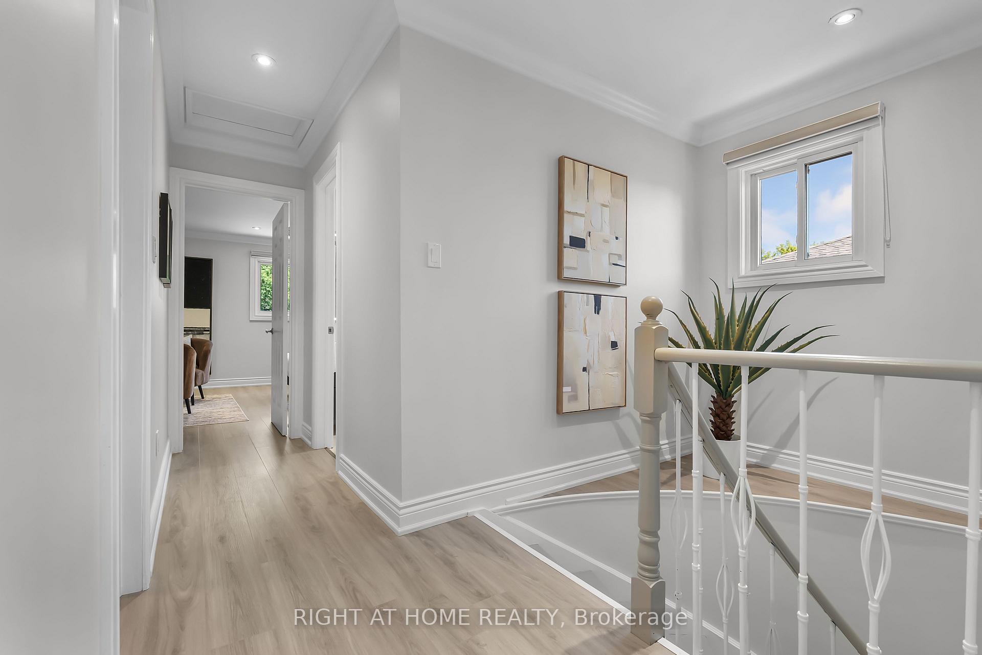 Photo 16 of 229 Billings Crescent, Newmarket, Bristol-London — HOMEH