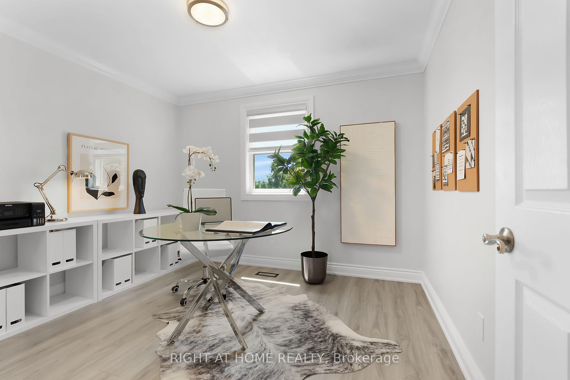 Photo 27 of 229 Billings Crescent, Newmarket, Bristol-London — HOMEH