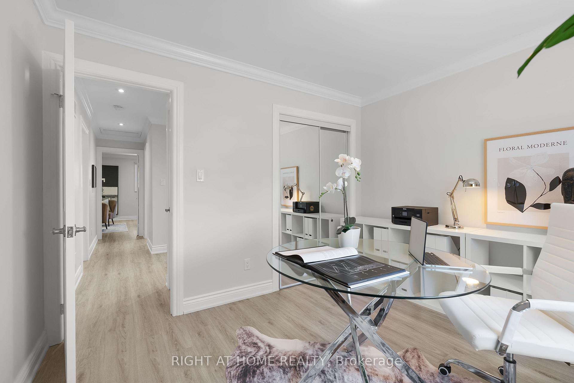 Photo 28 of 229 Billings Crescent, Newmarket, Bristol-London — HOMEH