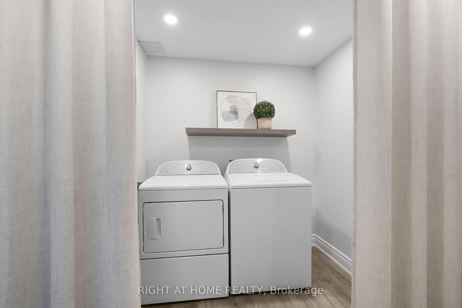 Photo 39 of 229 Billings Crescent, Newmarket, Bristol-London — HOMEH