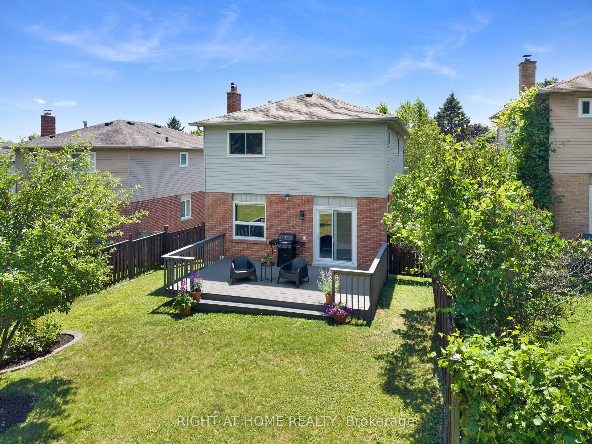 Photo 41 of 229 Billings Crescent, Newmarket, Bristol-London — HOMEH