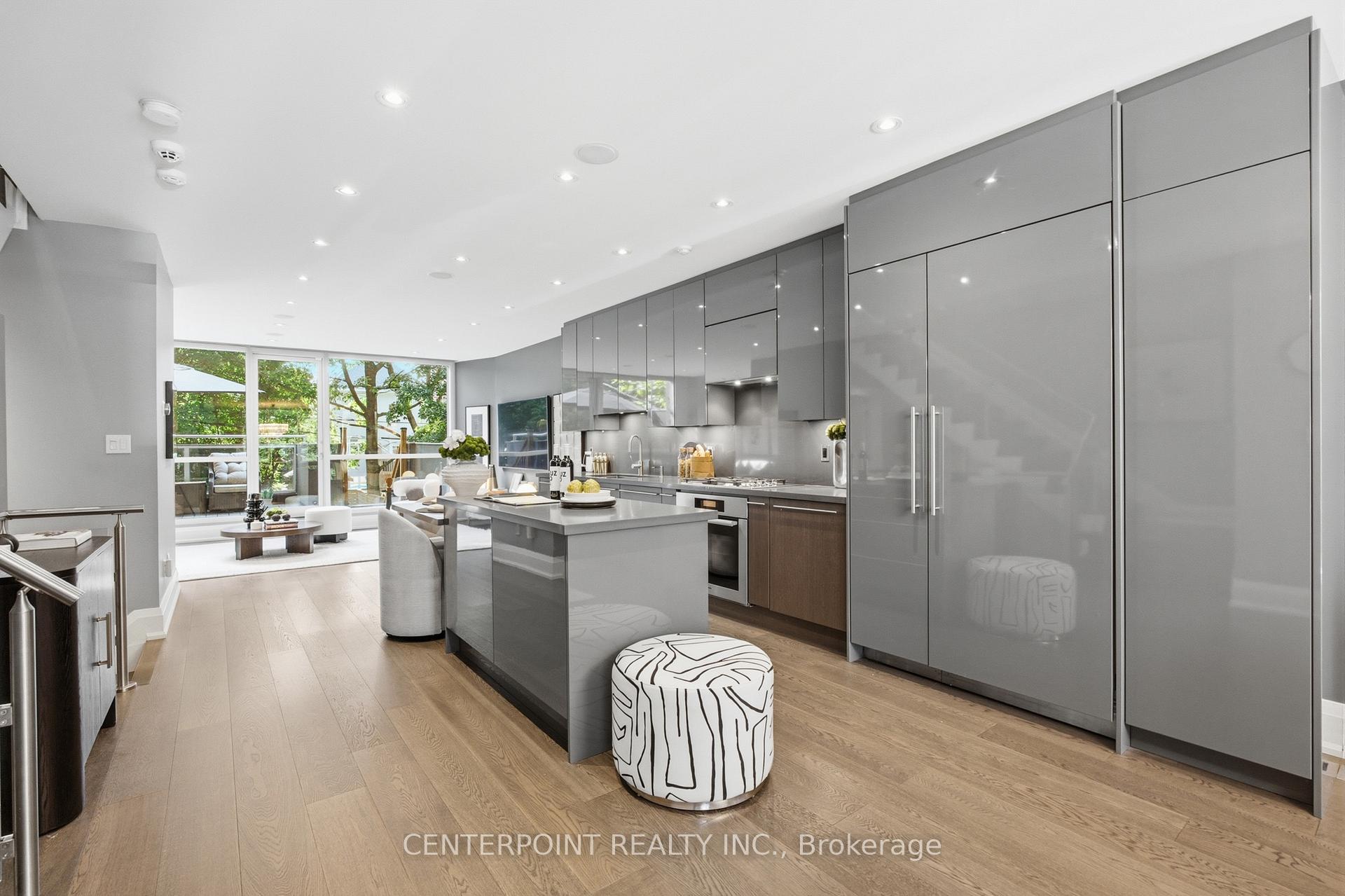 Photo 9 of 26 Harwood Road, Toronto, Mount Pleasant East — HOMEH