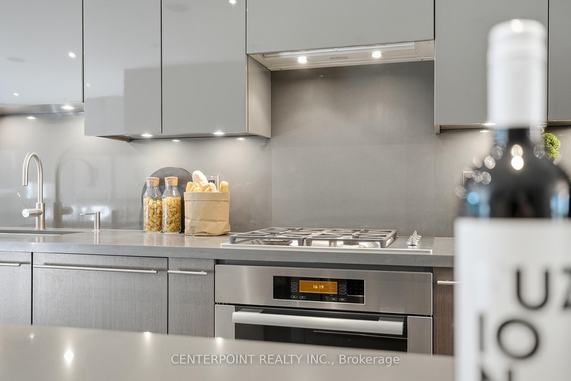 Photo 13 of 26 Harwood Road, Toronto, Mount Pleasant East — HOMEH