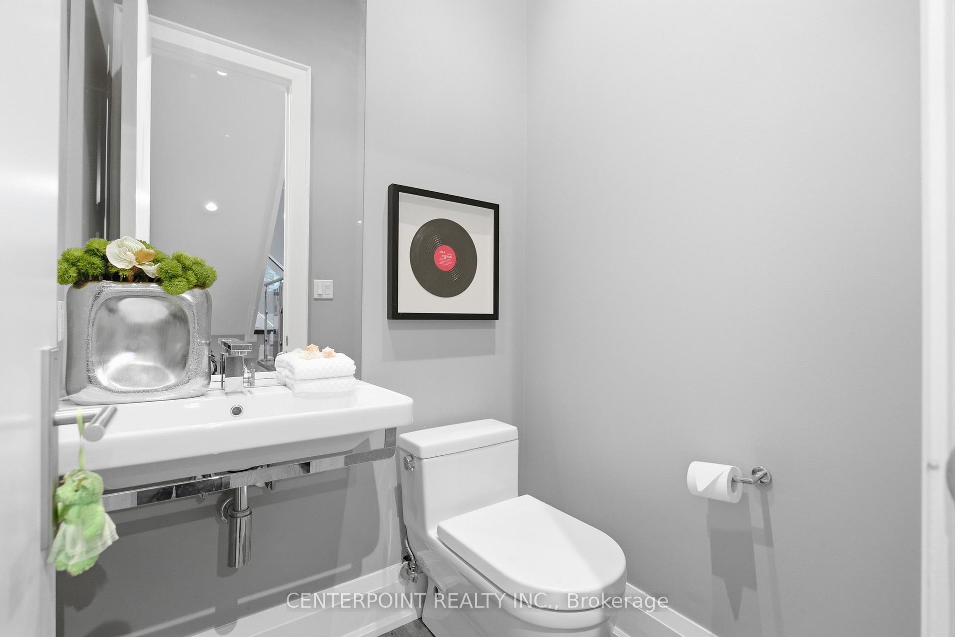 Photo 19 of 26 Harwood Road, Toronto, Mount Pleasant East — HOMEH