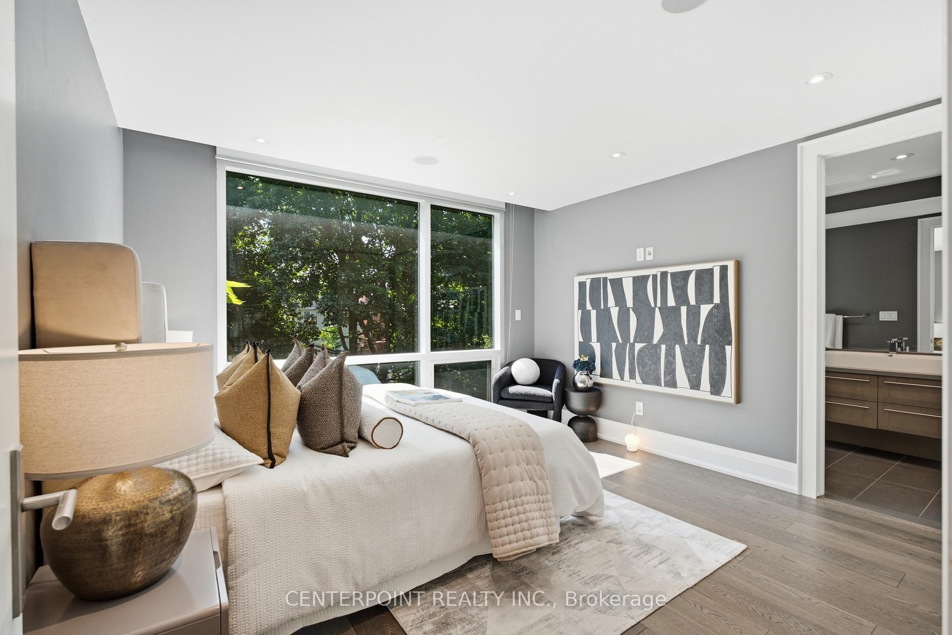 Photo 23 of 26 Harwood Road, Toronto, Mount Pleasant East — HOMEH
