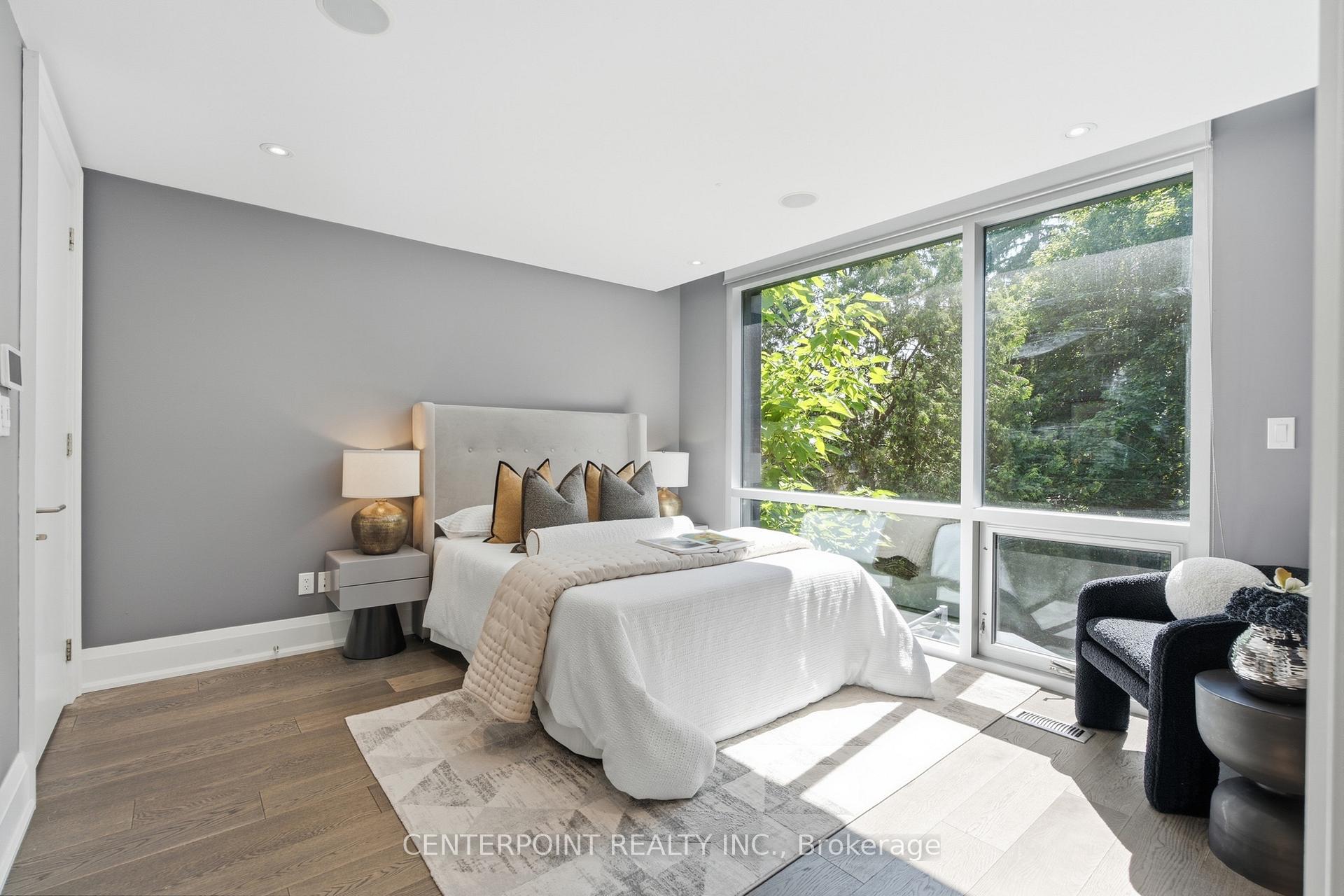 Photo 24 of 26 Harwood Road, Toronto, Mount Pleasant East — HOMEH
