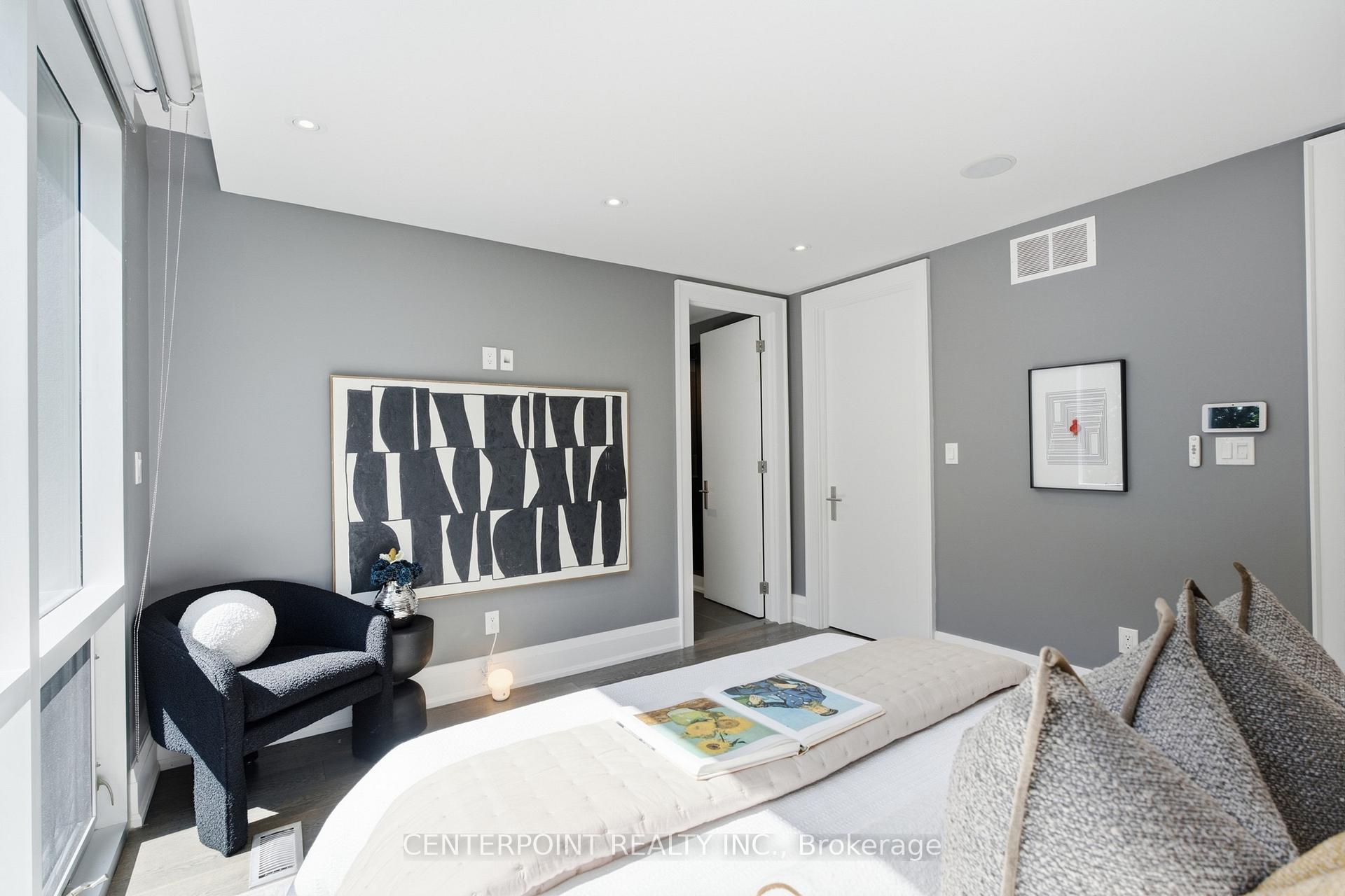 Photo 25 of 26 Harwood Road, Toronto, Mount Pleasant East — HOMEH