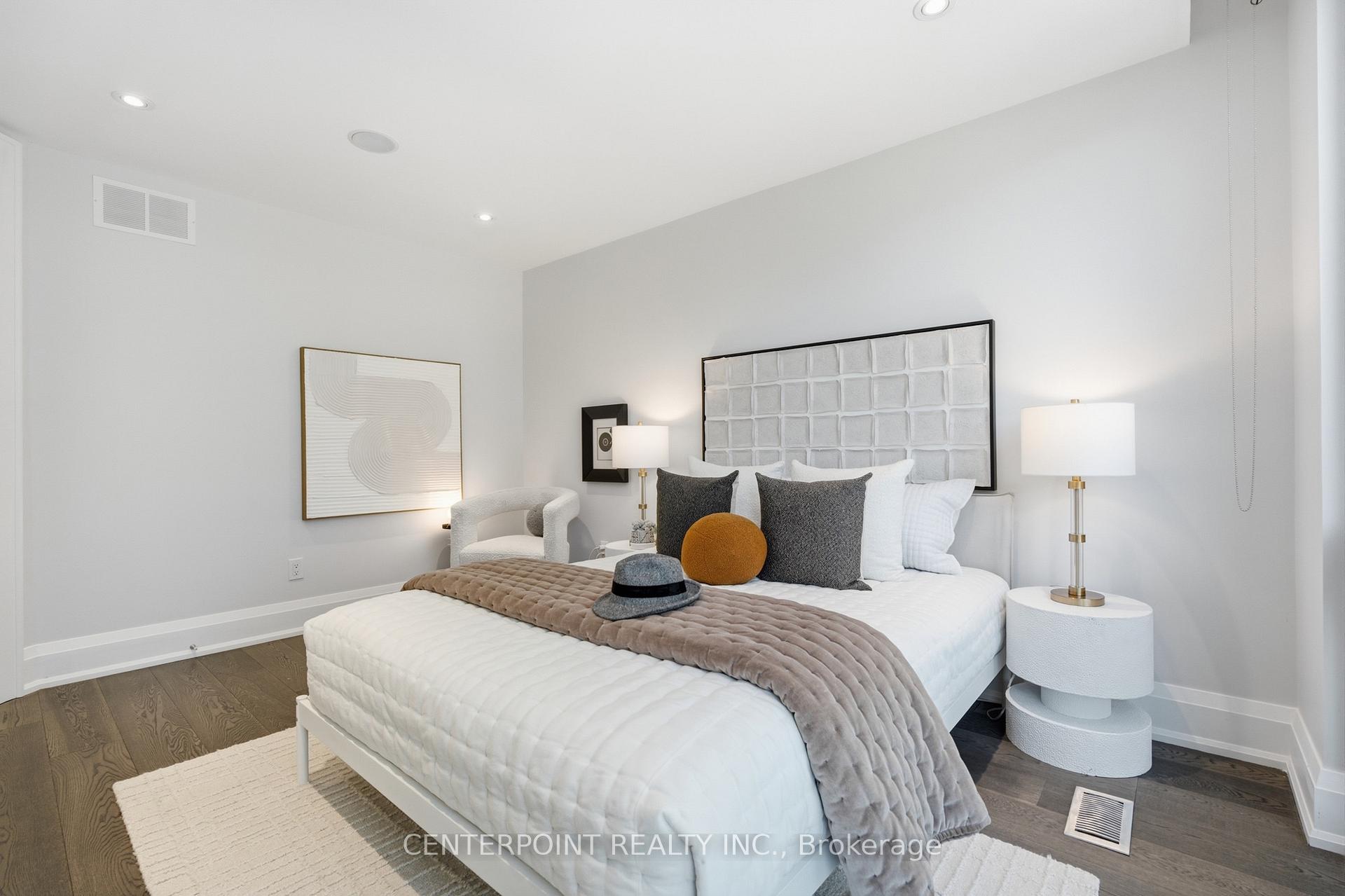 Photo 30 of 26 Harwood Road, Toronto, Mount Pleasant East — HOMEH