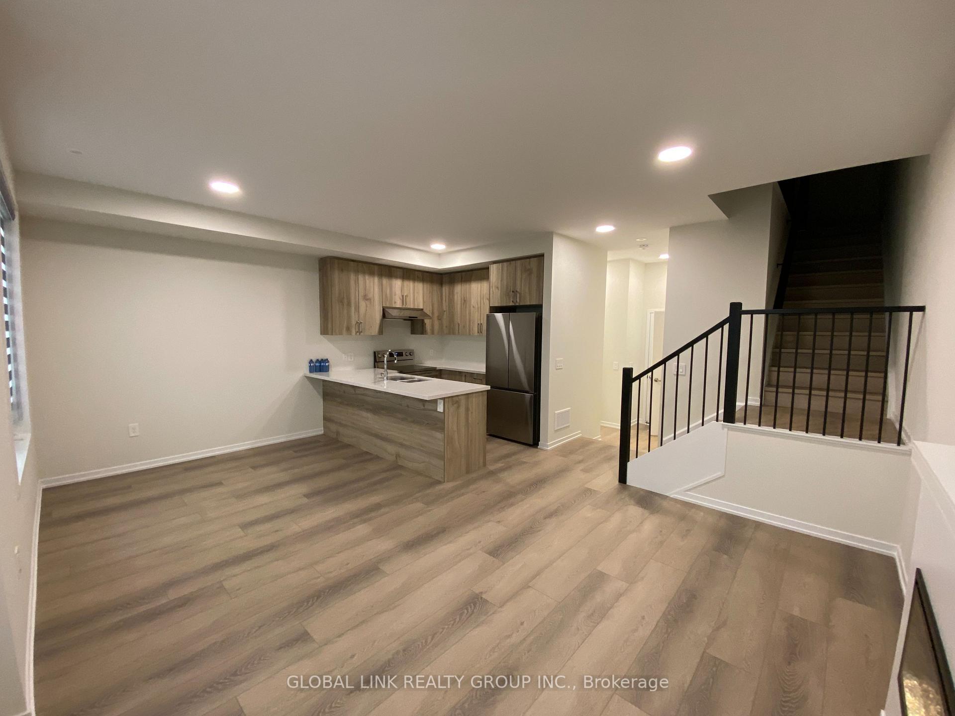 Photo 11 of 1466 19th Avenue S, Richmond Hill, Rural Richmond Hill — HOMEH