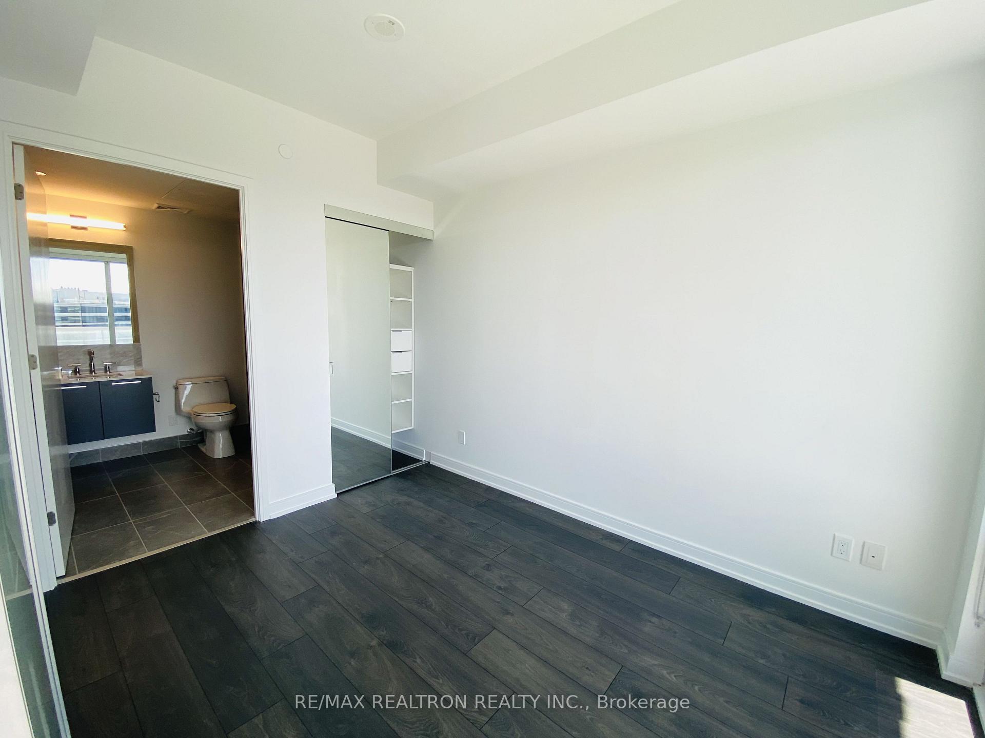 Photo 6 of Unit 3611, 3 Gloucester Street, Toronto, Church-Yonge Corridor — HOMEH