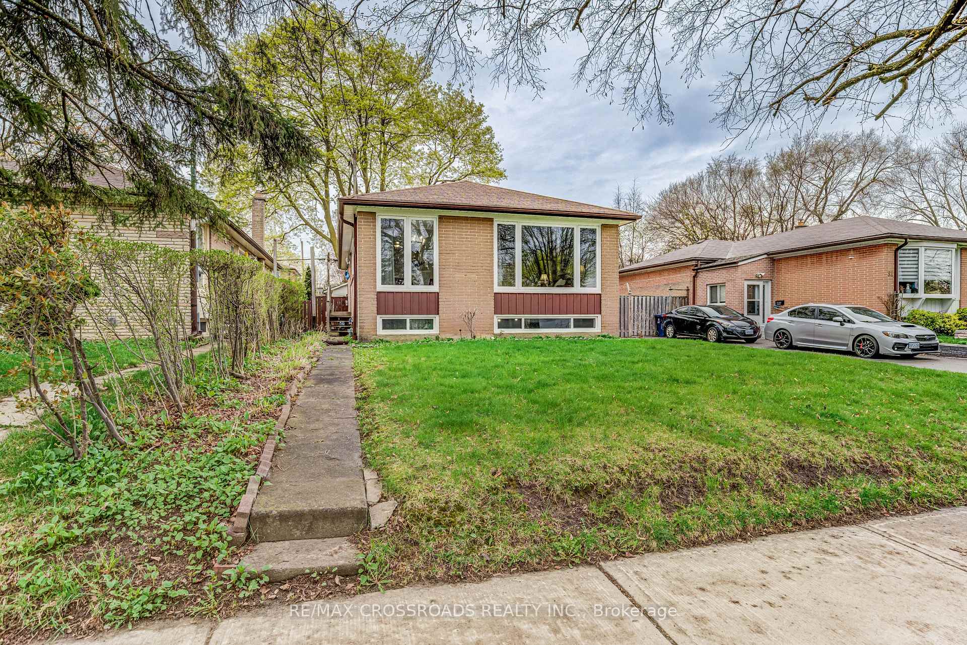 Photo 4 of 30 Murmouth Road, Scarborough, Tam O'Shanter-Sullivan — HOMEH