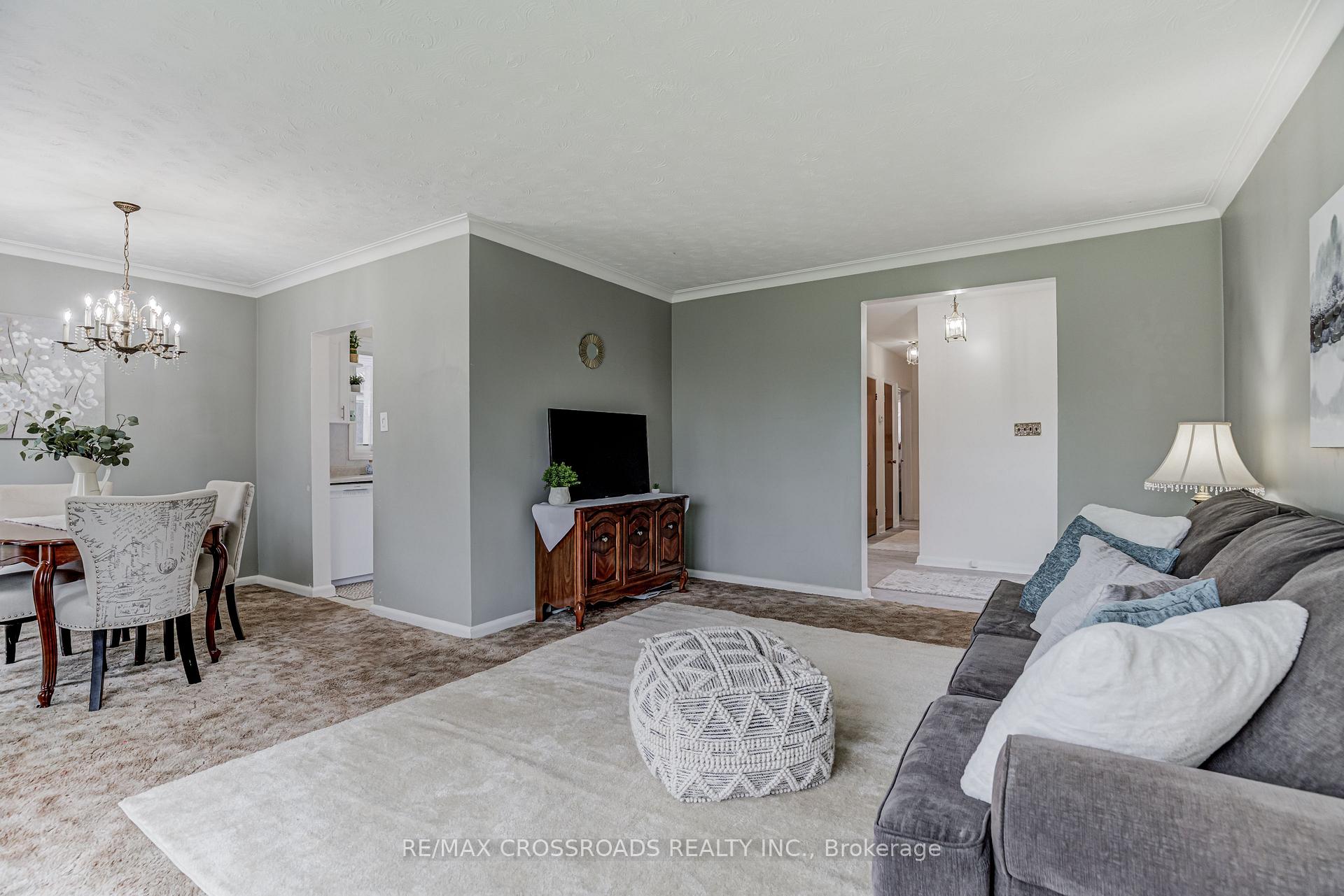 Photo 9 of 30 Murmouth Road, Scarborough, Tam O'Shanter-Sullivan — HOMEH