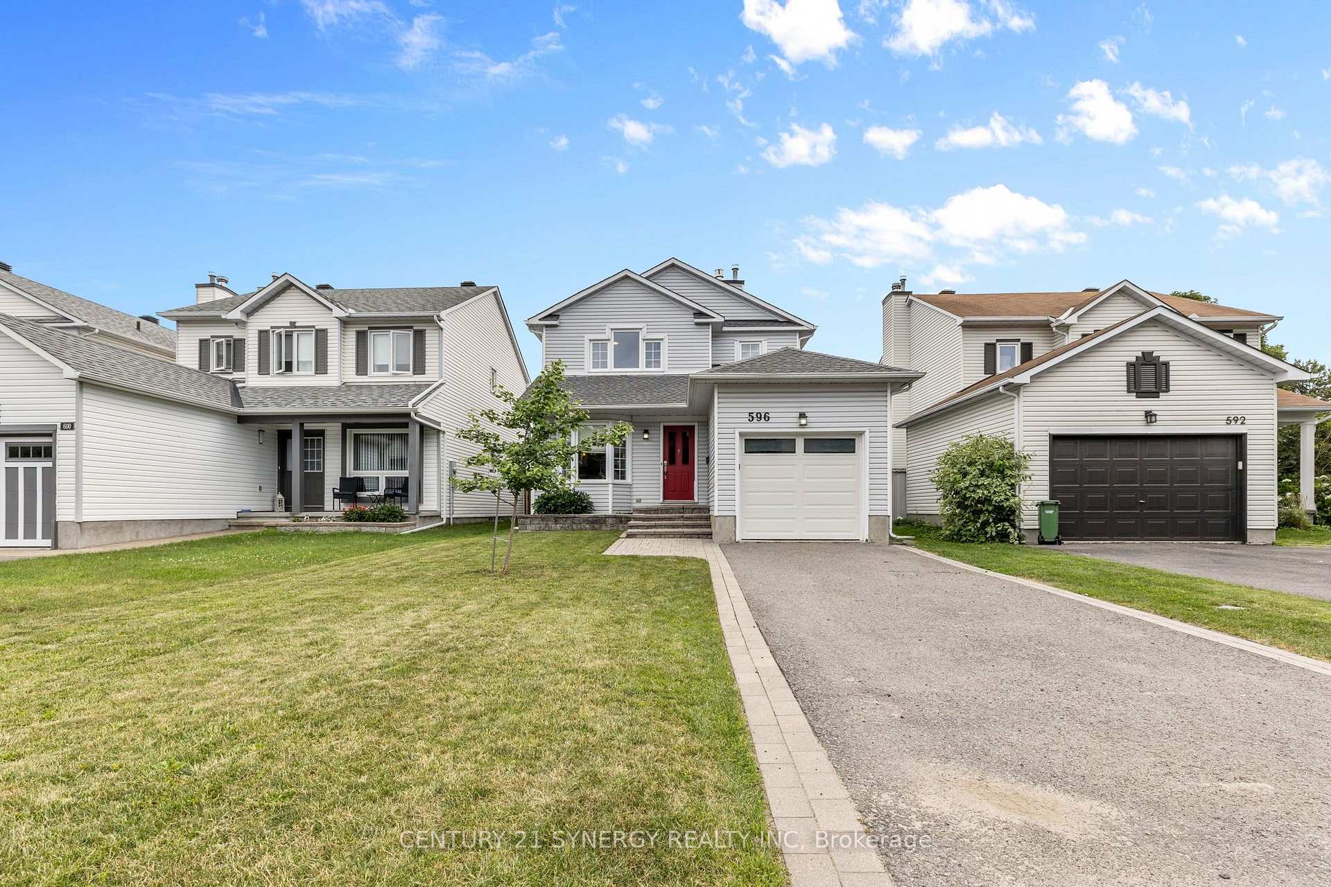 Photo 1 of 596 Deancourt Crescent, Ottawa, Fallingbrook/Ridgemount — HOMEH