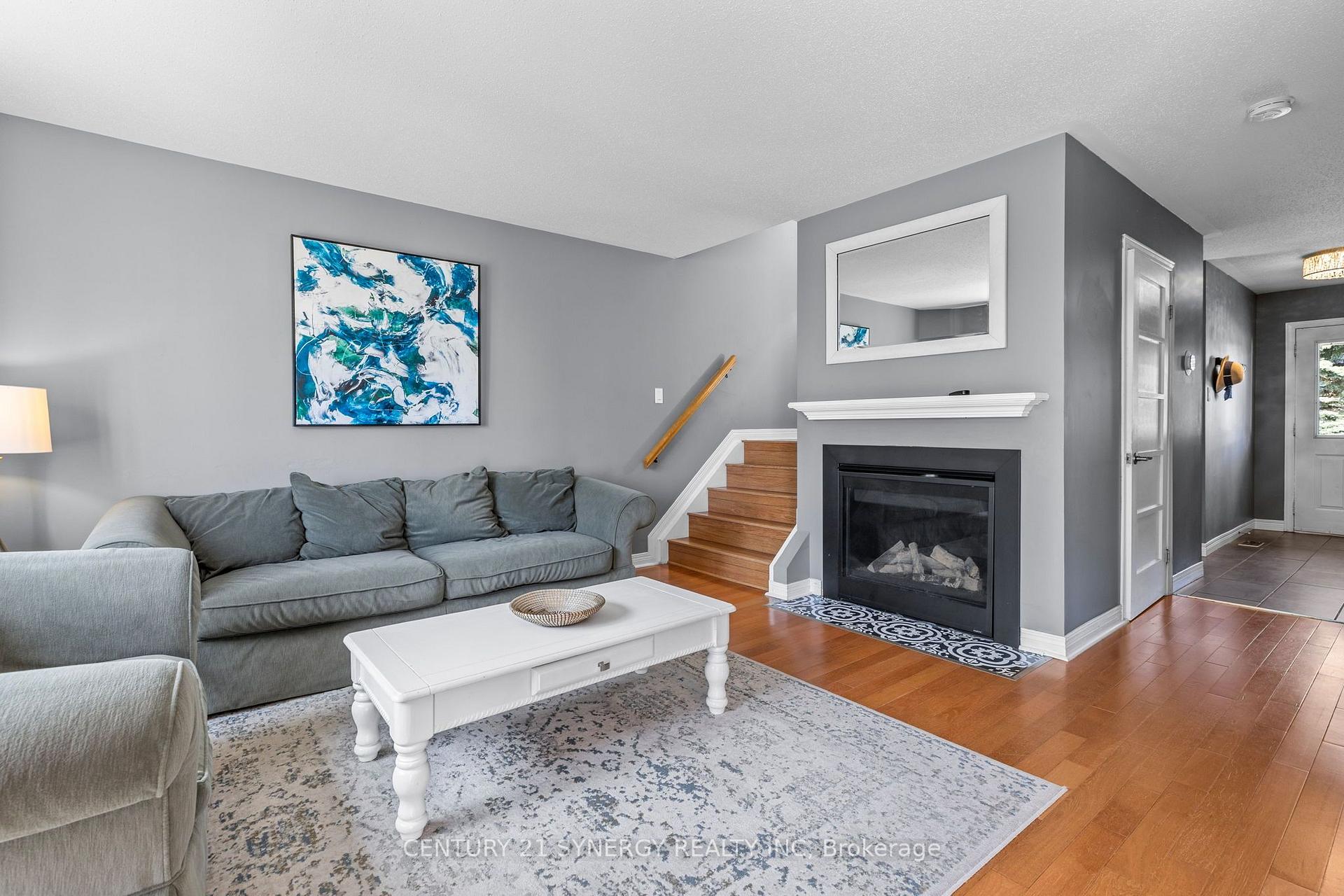 Photo 9 of 596 Deancourt Crescent, Ottawa, Fallingbrook/Ridgemount — HOMEH