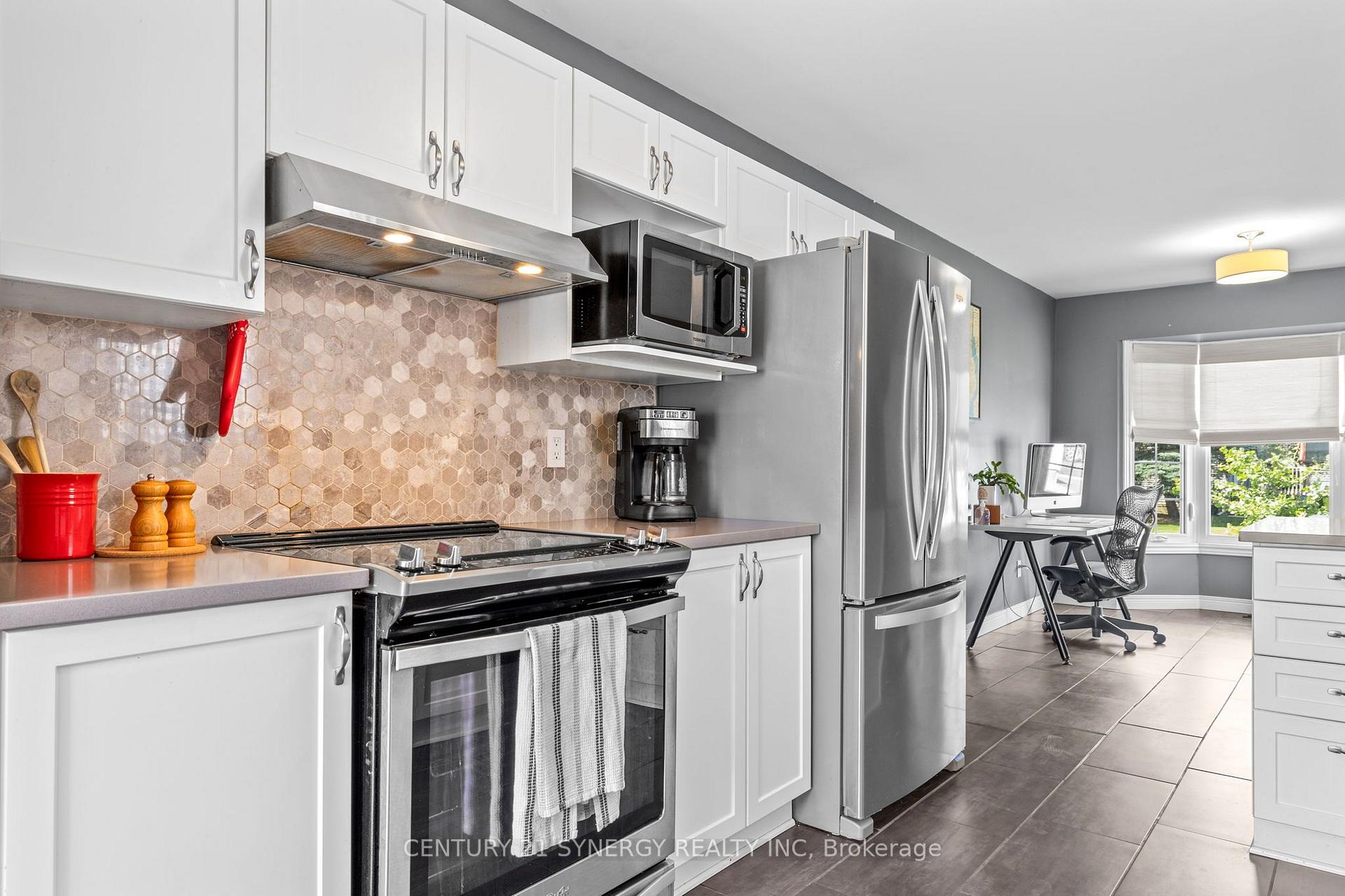 Photo 16 of 596 Deancourt Crescent, Ottawa, Fallingbrook/Ridgemount — HOMEH