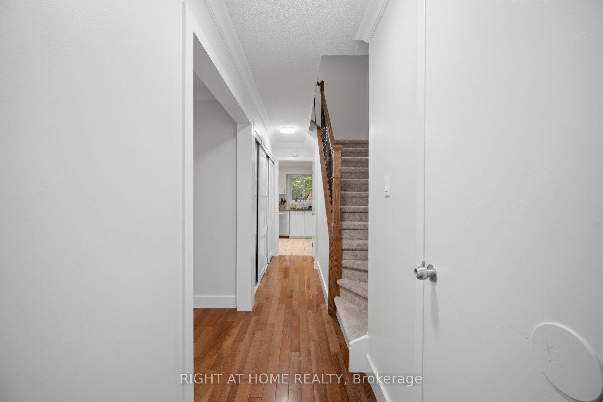Photo 12 of 121 Bob O'link Avenue, Vaughan, Glen Shields — HOMEH