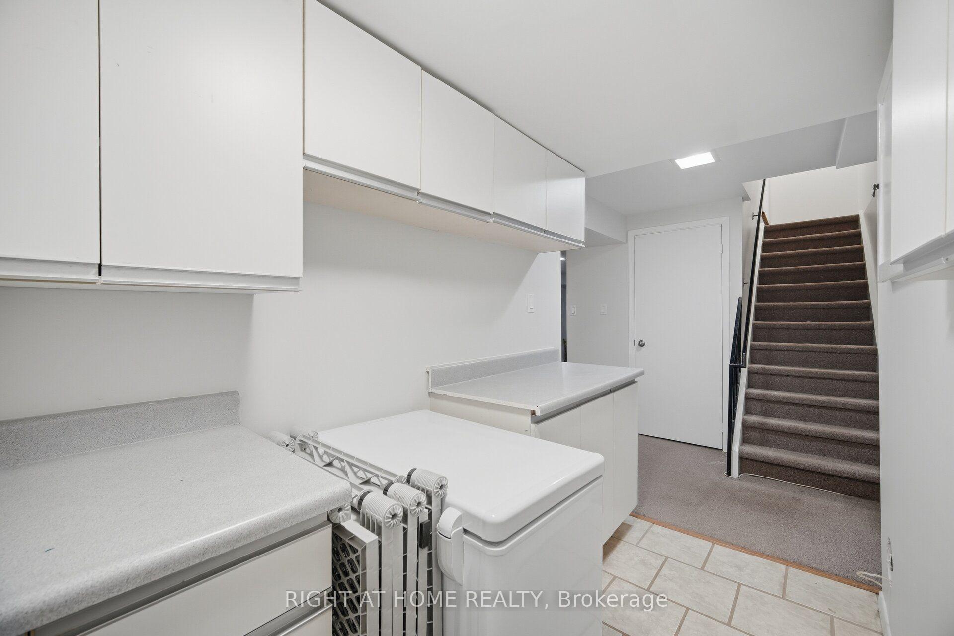 Photo 27 of 121 Bob O'link Avenue, Vaughan, Glen Shields — HOMEH