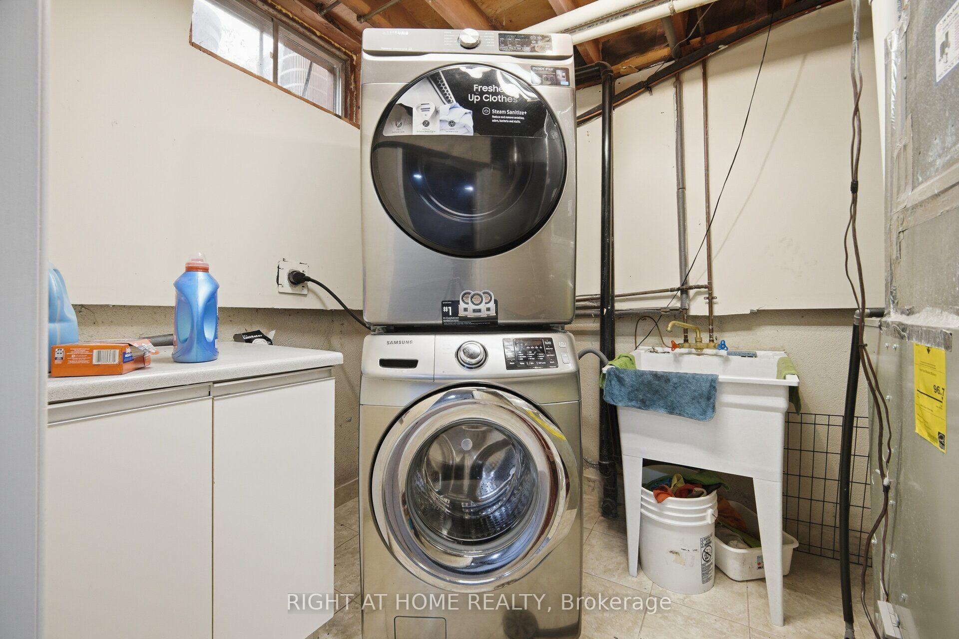 Photo 34 of 121 Bob O'link Avenue, Vaughan, Glen Shields — HOMEH