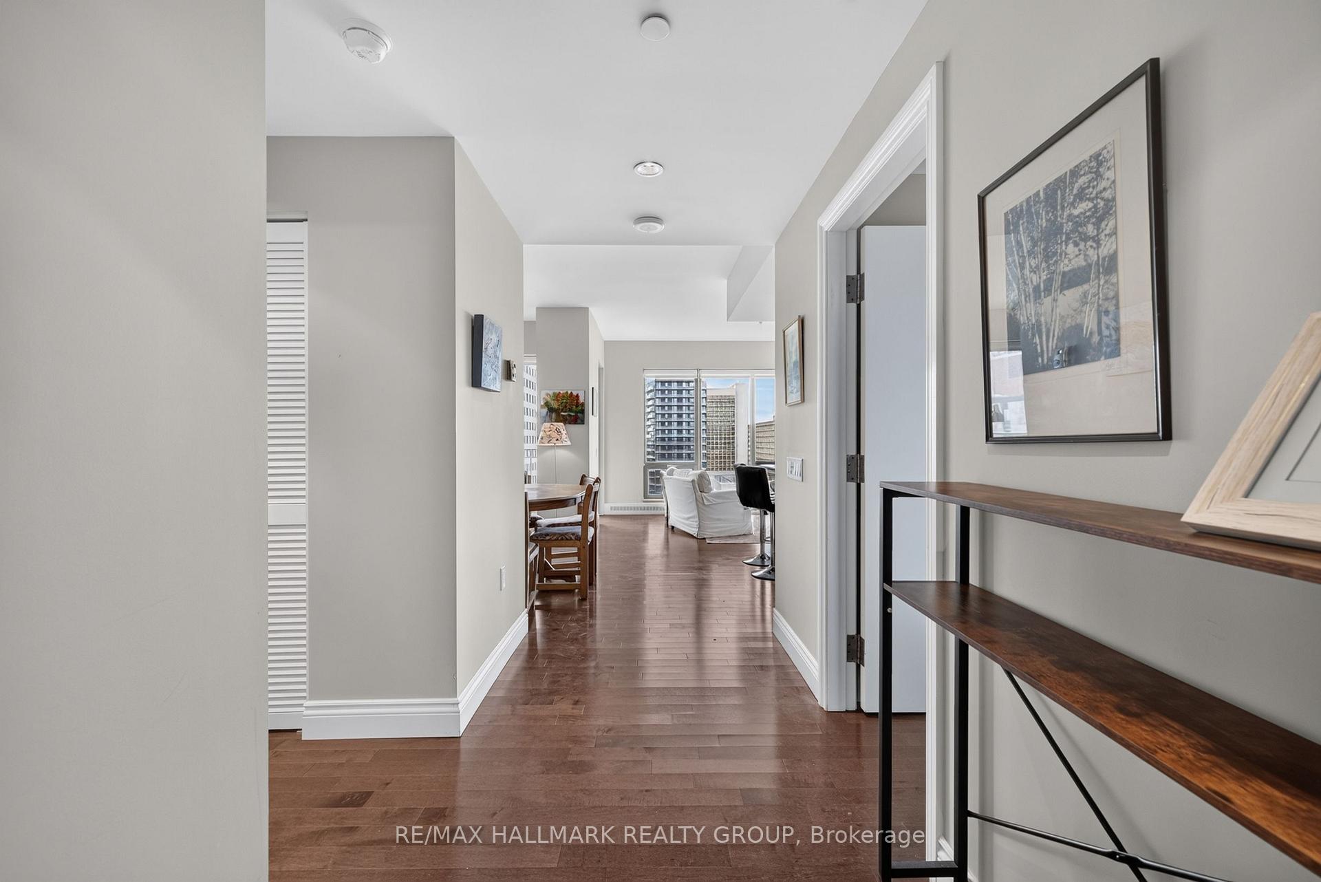 Photo 4 of Unit 1301, 90 George Street, Ottawa, Lower Town/Byward Market — HOMEH