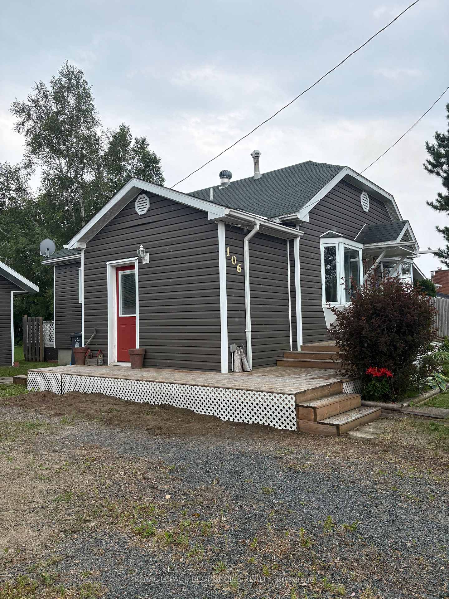 Photo 3 of 106 King Street W, Englehart — HOMEH