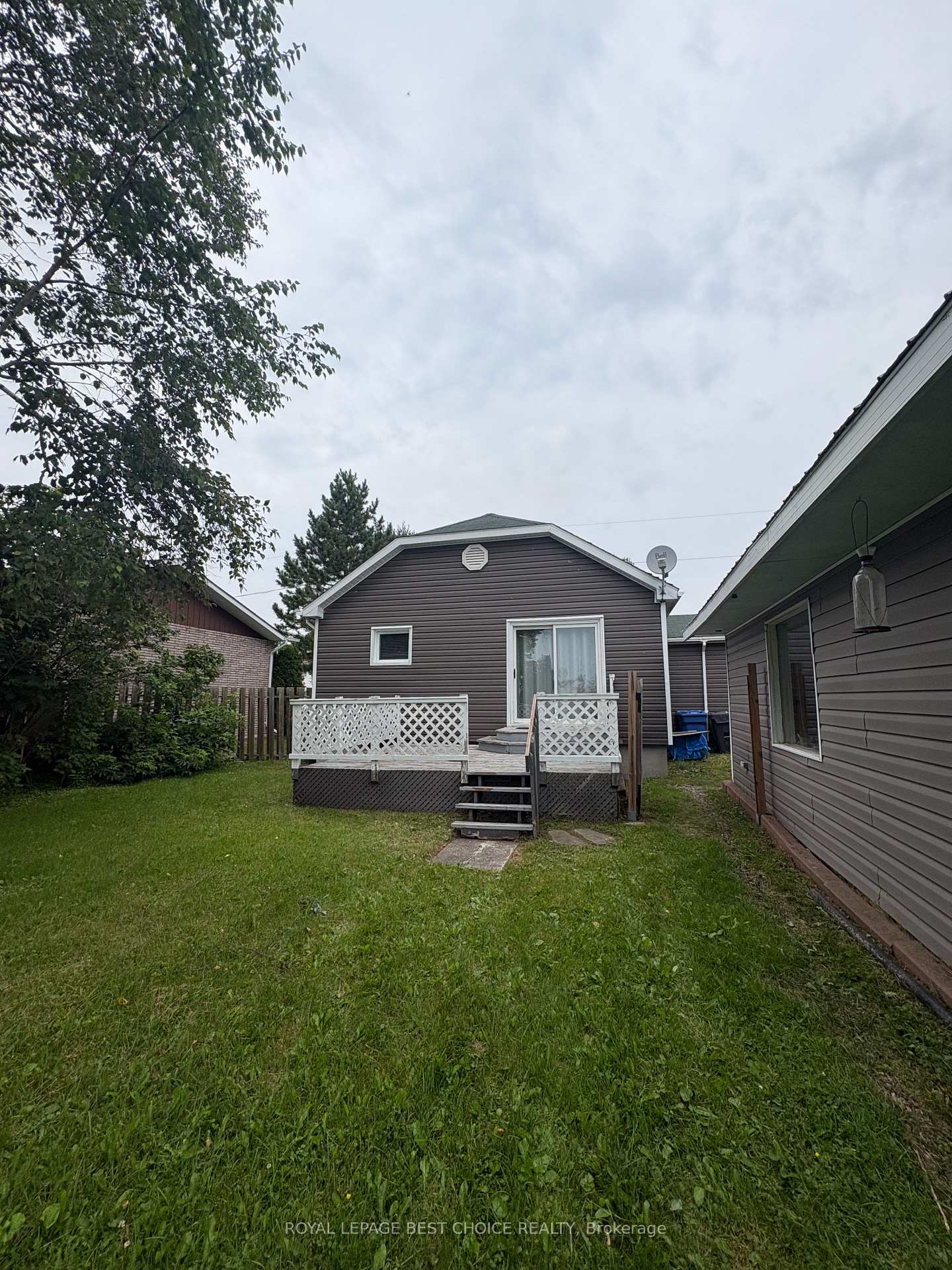 Photo 8 of 106 King Street W, Englehart — HOMEH
