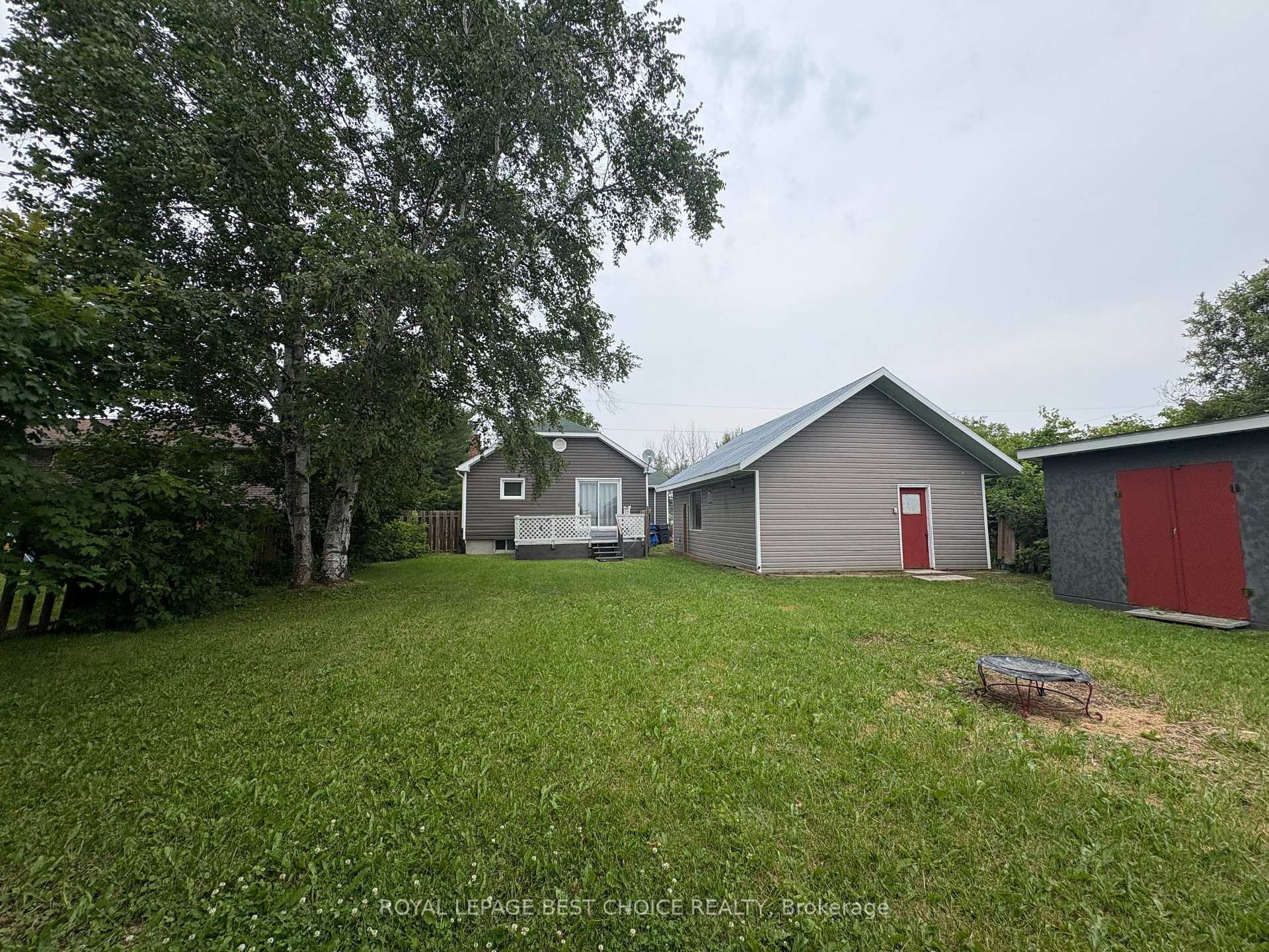 Photo 9 of 106 King Street W, Englehart — HOMEH
