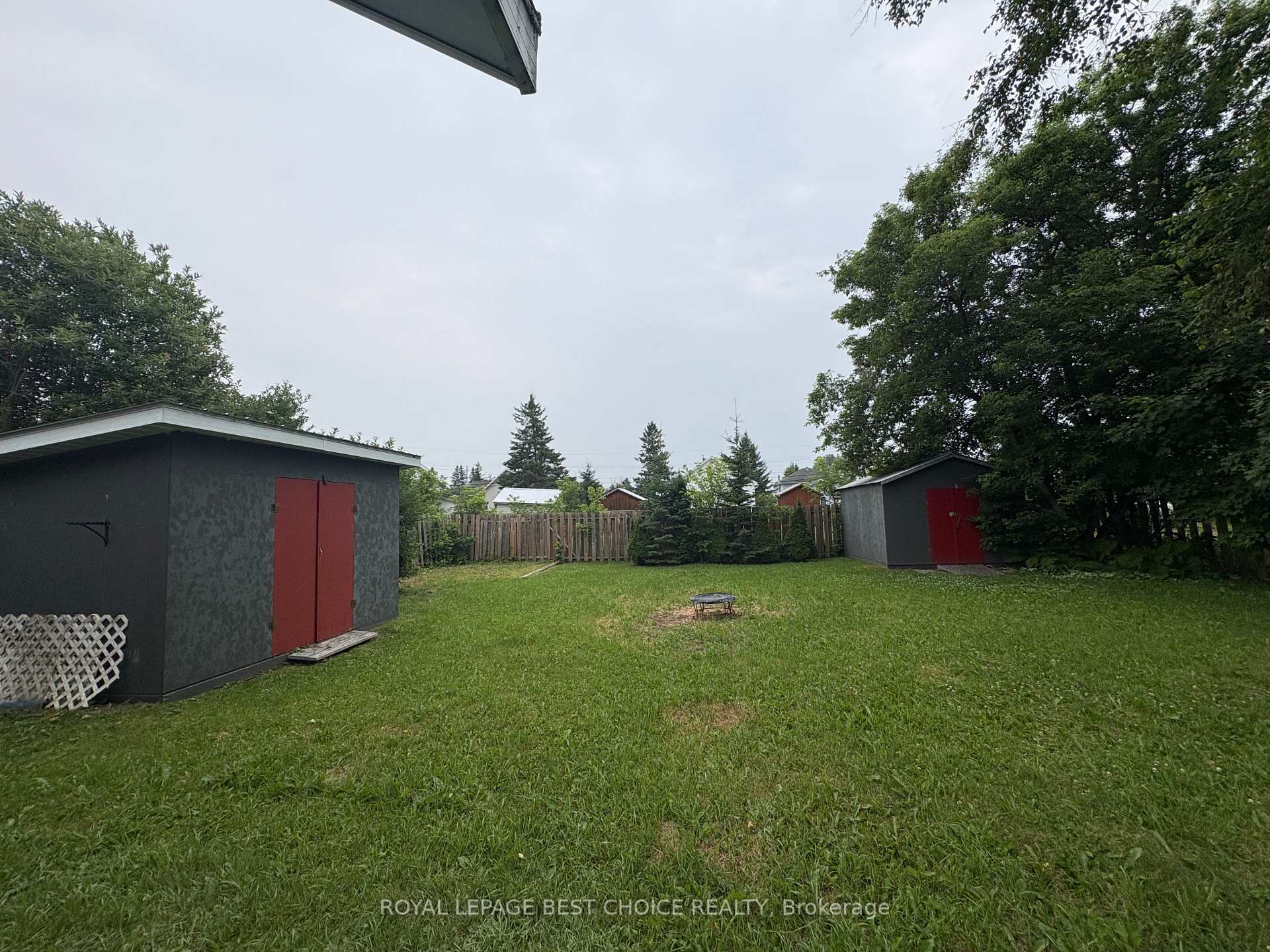Photo 11 of 106 King Street W, Englehart — HOMEH