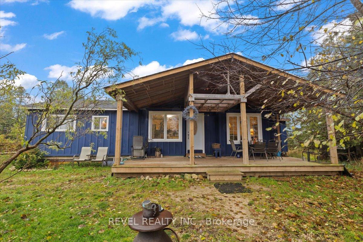 Photo 2 of 180118 Grey Road 9, Southgate — HOMEH