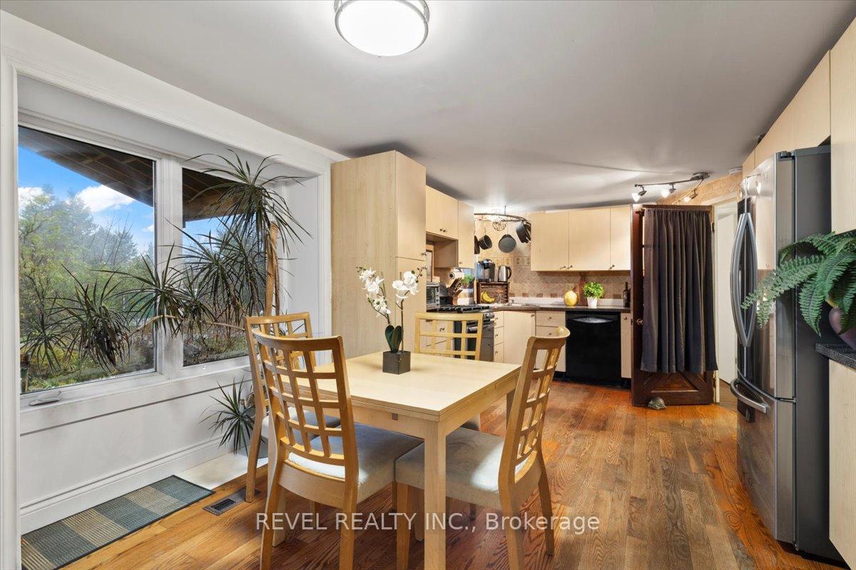 Photo 7 of 180118 Grey Road 9, Southgate — HOMEH