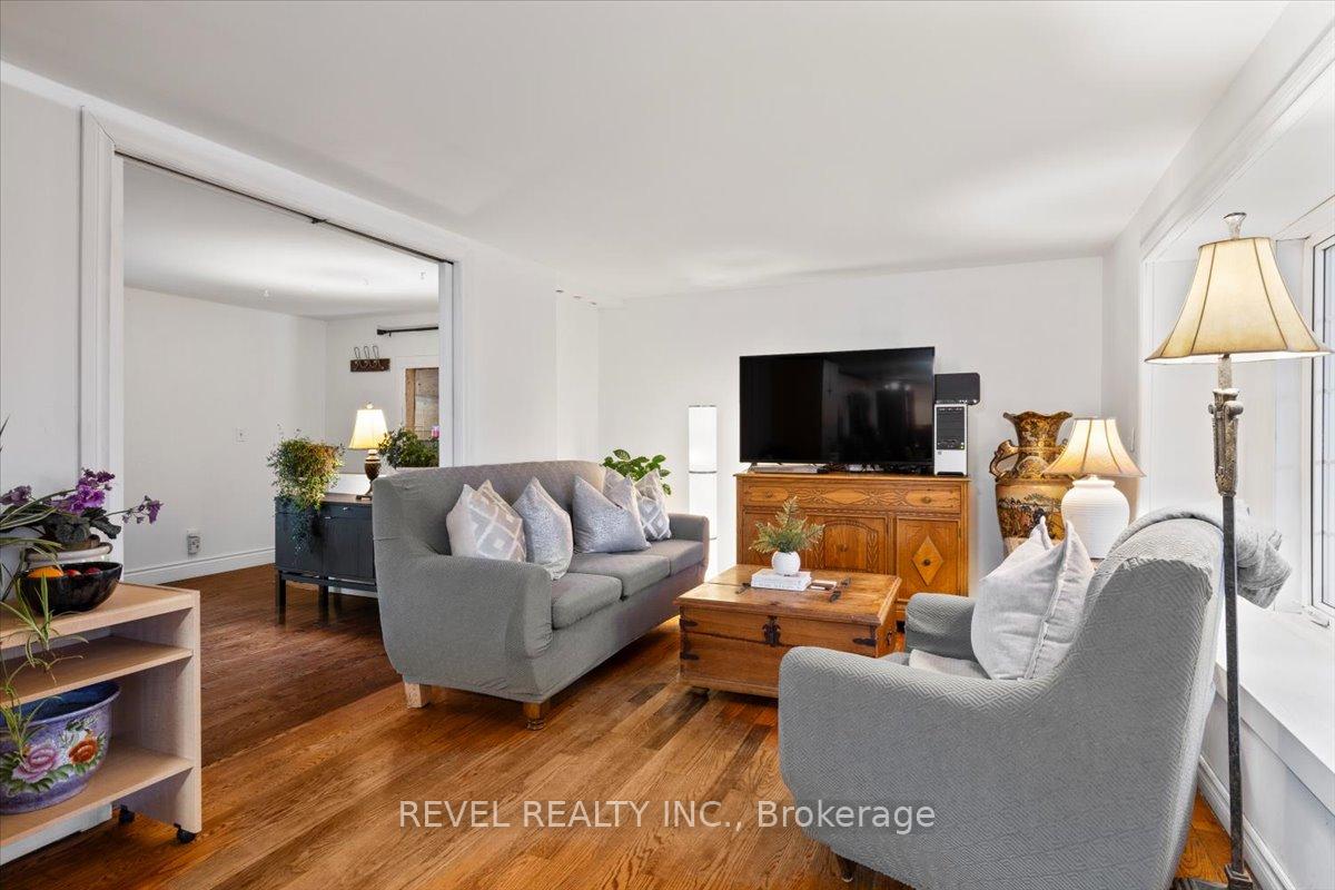 Photo 10 of 180118 Grey Road 9, Southgate — HOMEH