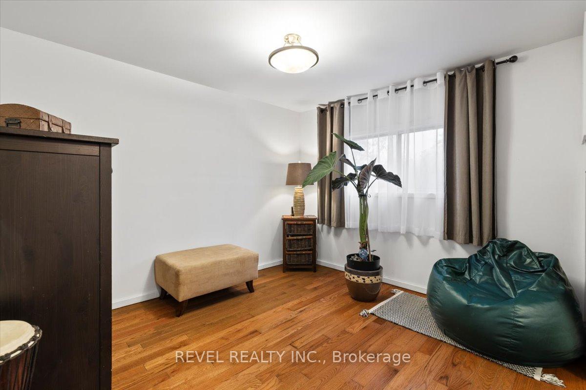 Photo 11 of 180118 Grey Road 9, Southgate — HOMEH