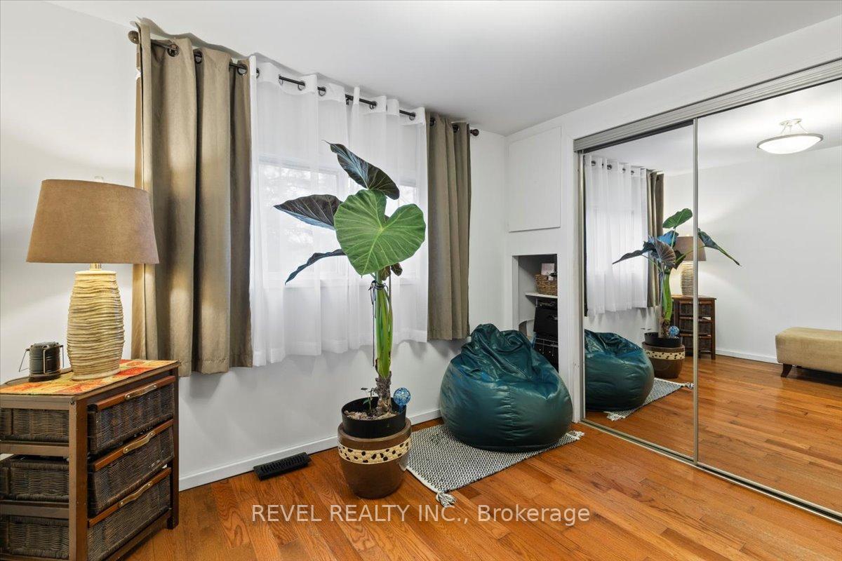 Photo 12 of 180118 Grey Road 9, Southgate — HOMEH
