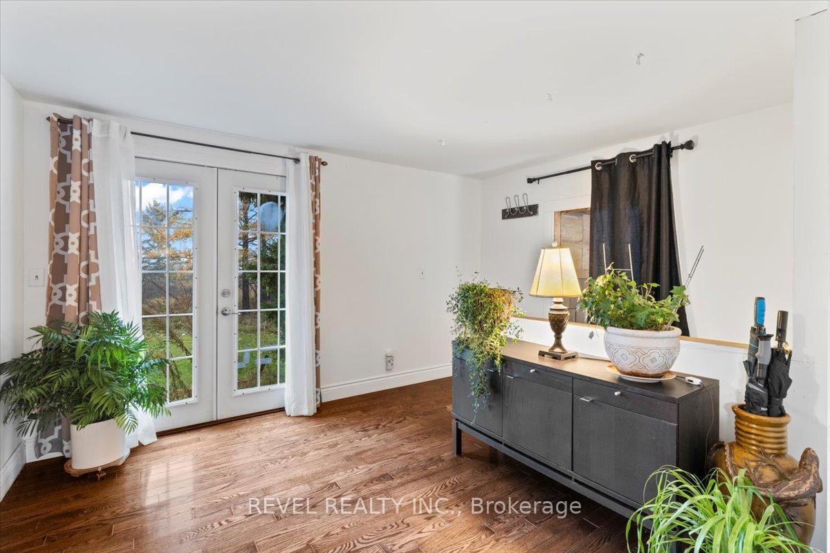 Photo 18 of 180118 Grey Road 9, Southgate — HOMEH