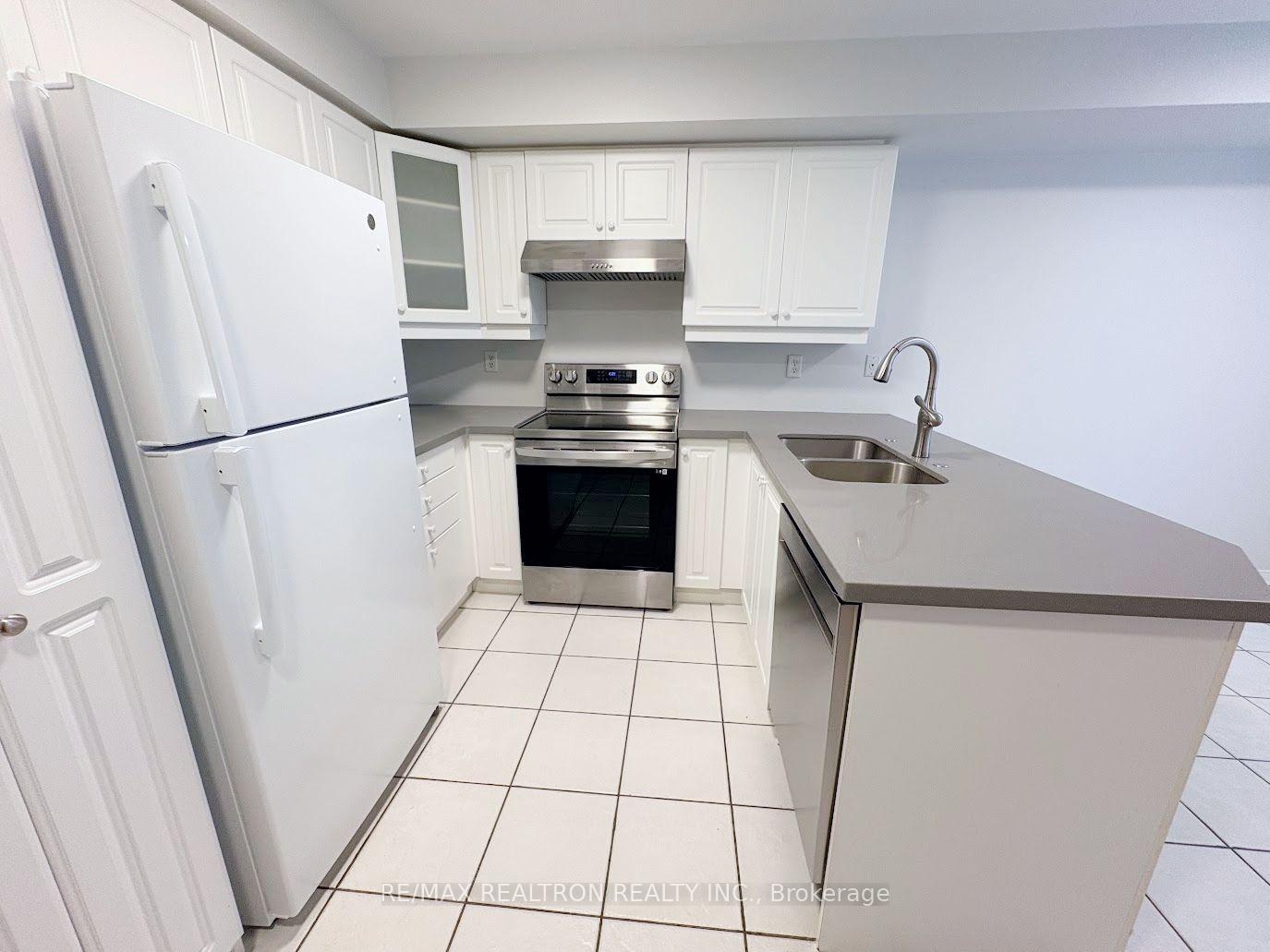 Photo 7 of 329 Bur Oak Avenue, Markham, Berczy — HOMEH