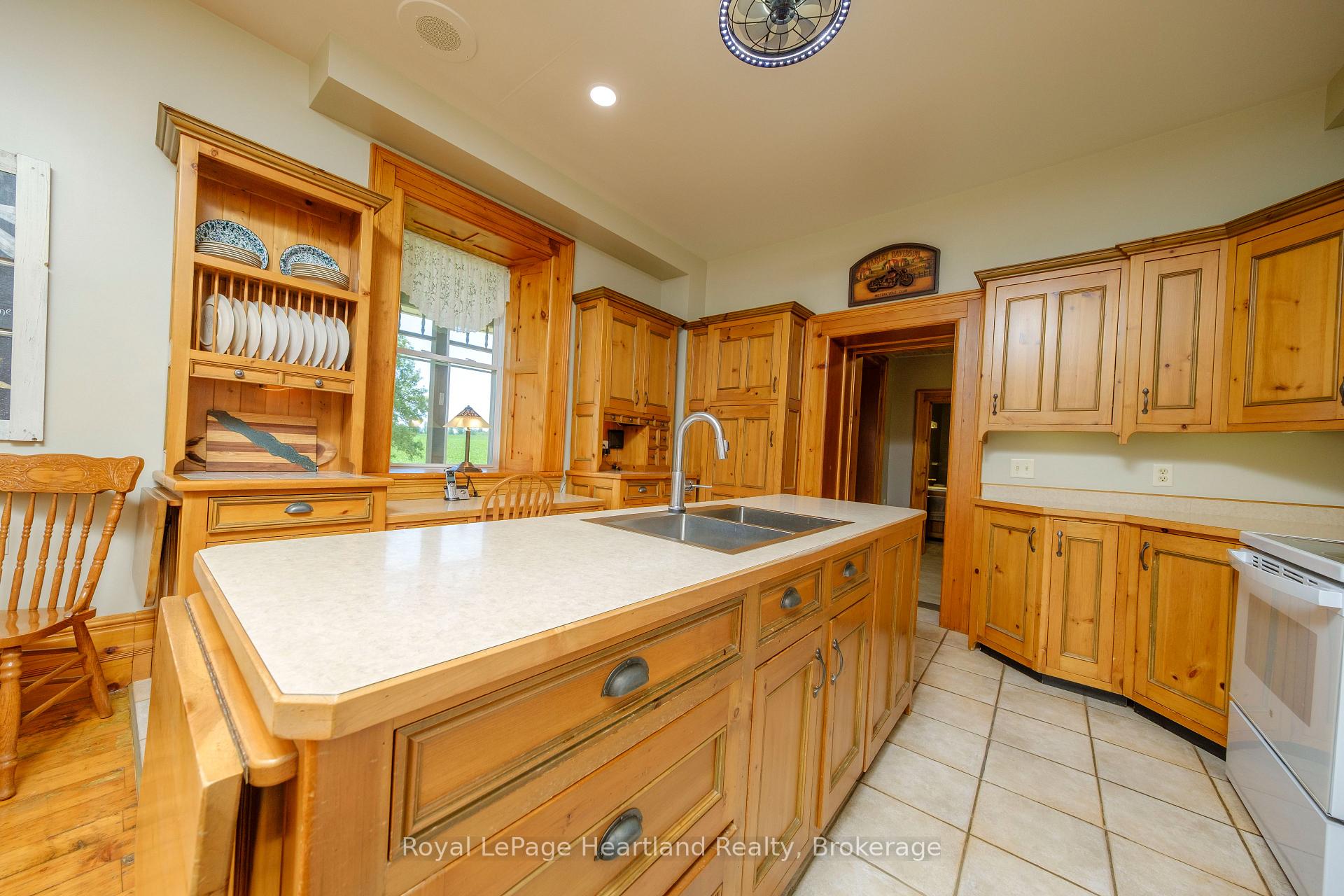 Photo 13 of 86653 Harper Line, Ashfield-Colborne-Wawanosh, West Wawanosh — HOMEH