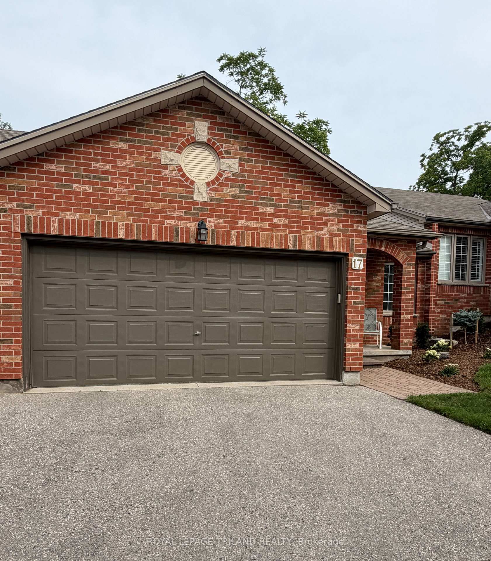 Photo 1 of Unit 17, 1100 Byron Baseline Road, London, South K — HOMEH
