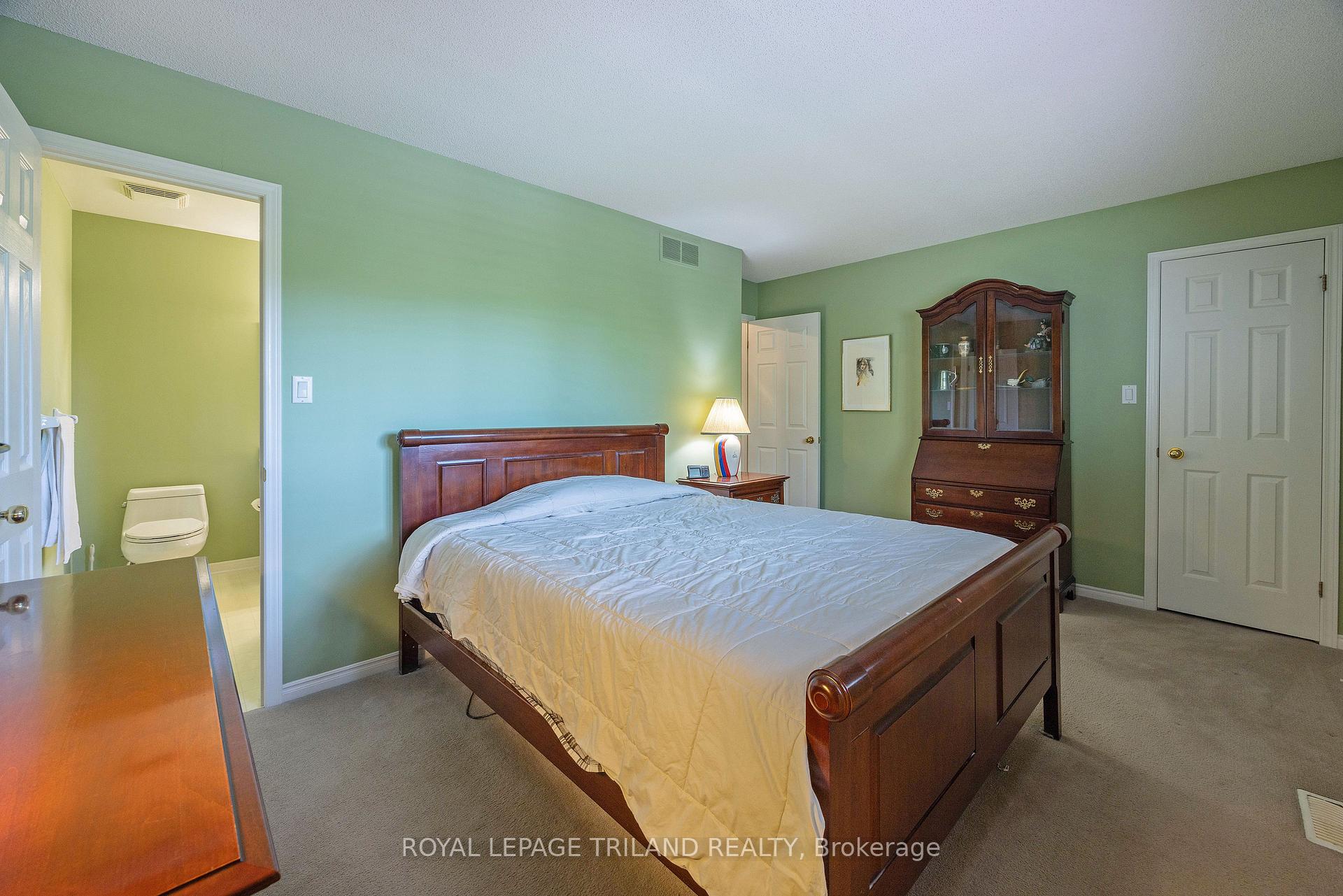 Photo 16 of Unit 17, 1100 Byron Baseline Road, London, South K — HOMEH