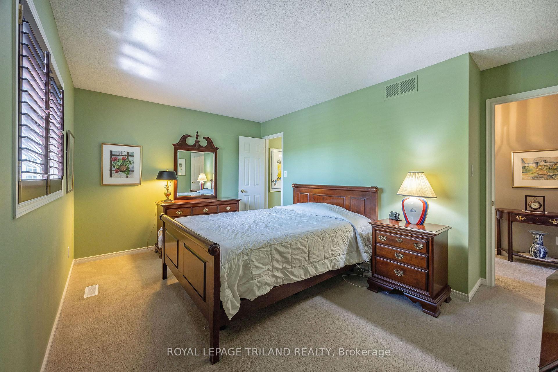 Photo 17 of Unit 17, 1100 Byron Baseline Road, London, South K — HOMEH
