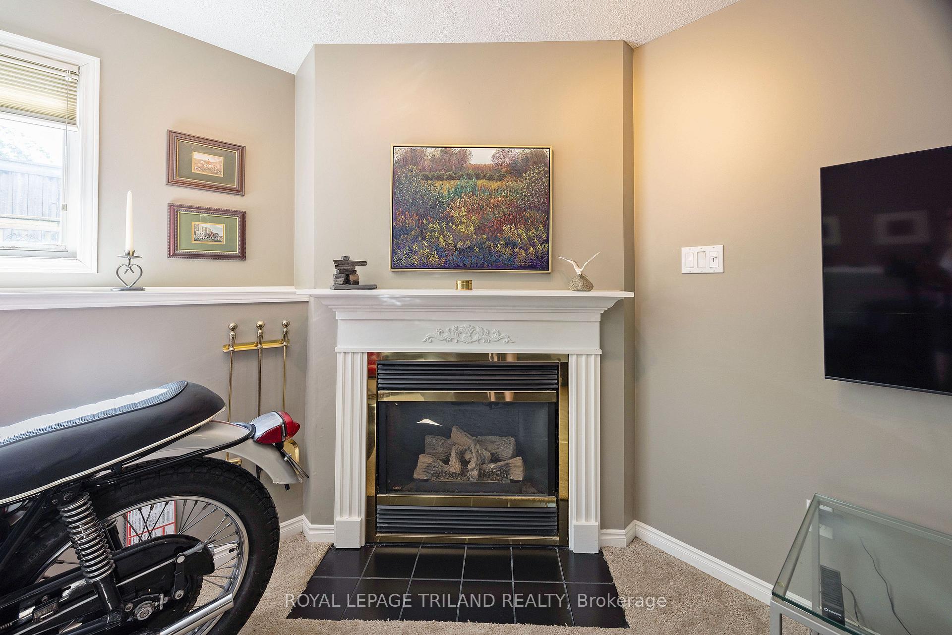 Photo 25 of Unit 17, 1100 Byron Baseline Road, London, South K — HOMEH