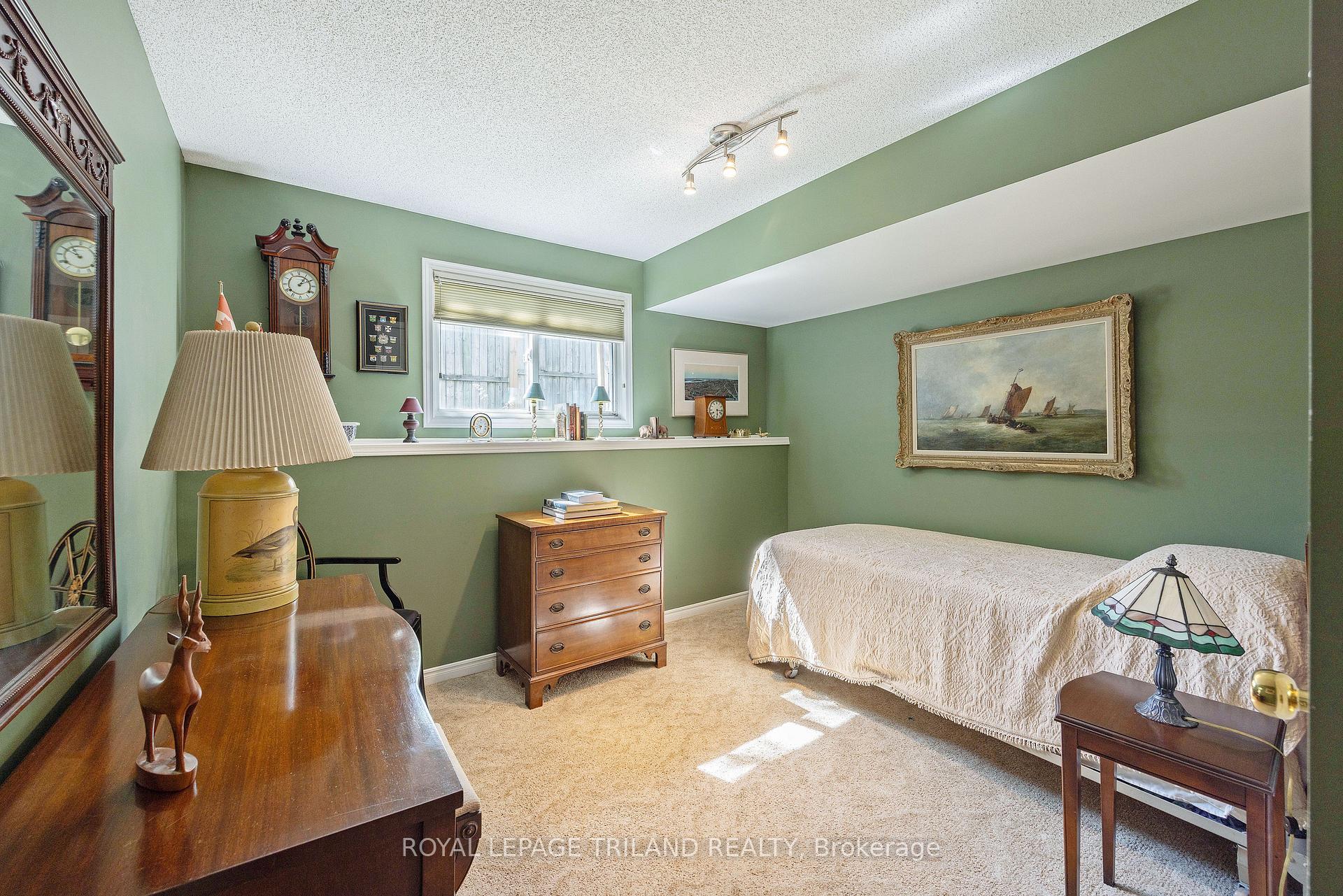 Photo 26 of Unit 17, 1100 Byron Baseline Road, London, South K — HOMEH