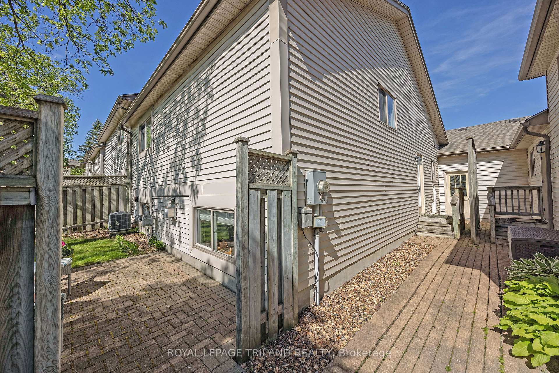 Photo 28 of Unit 17, 1100 Byron Baseline Road, London, South K — HOMEH