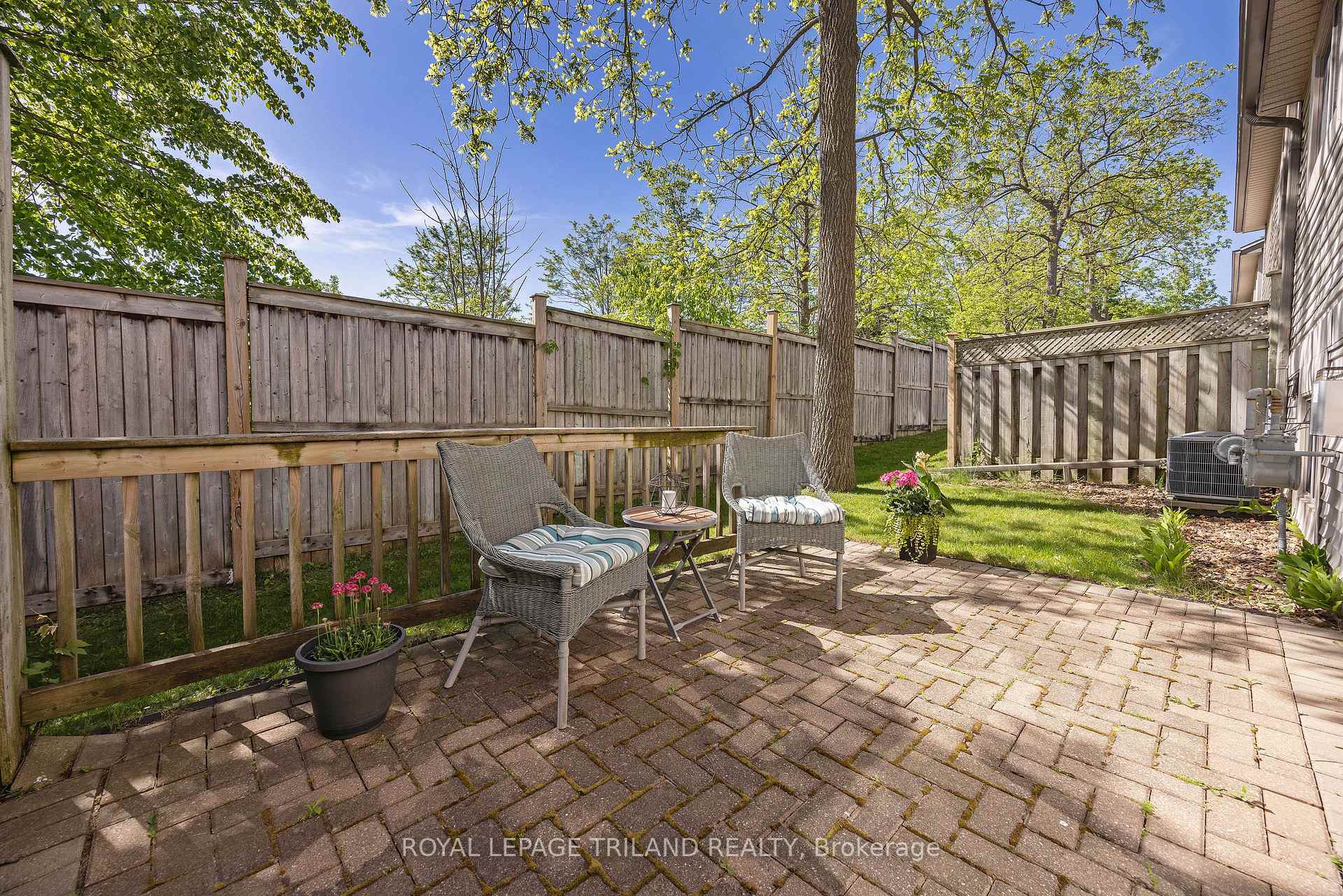 Photo 31 of Unit 17, 1100 Byron Baseline Road, London, South K — HOMEH