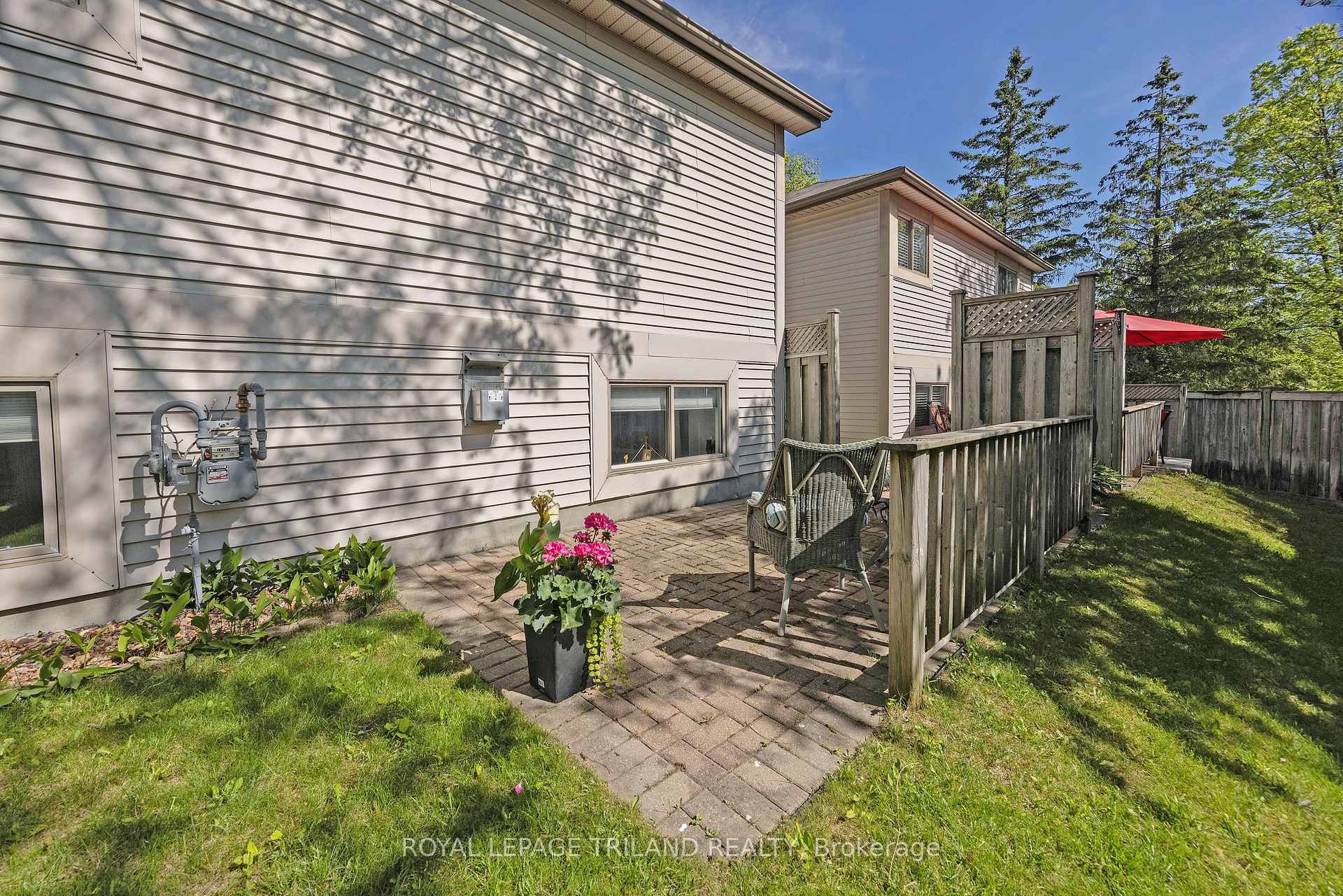 Photo 33 of Unit 17, 1100 Byron Baseline Road, London, South K — HOMEH