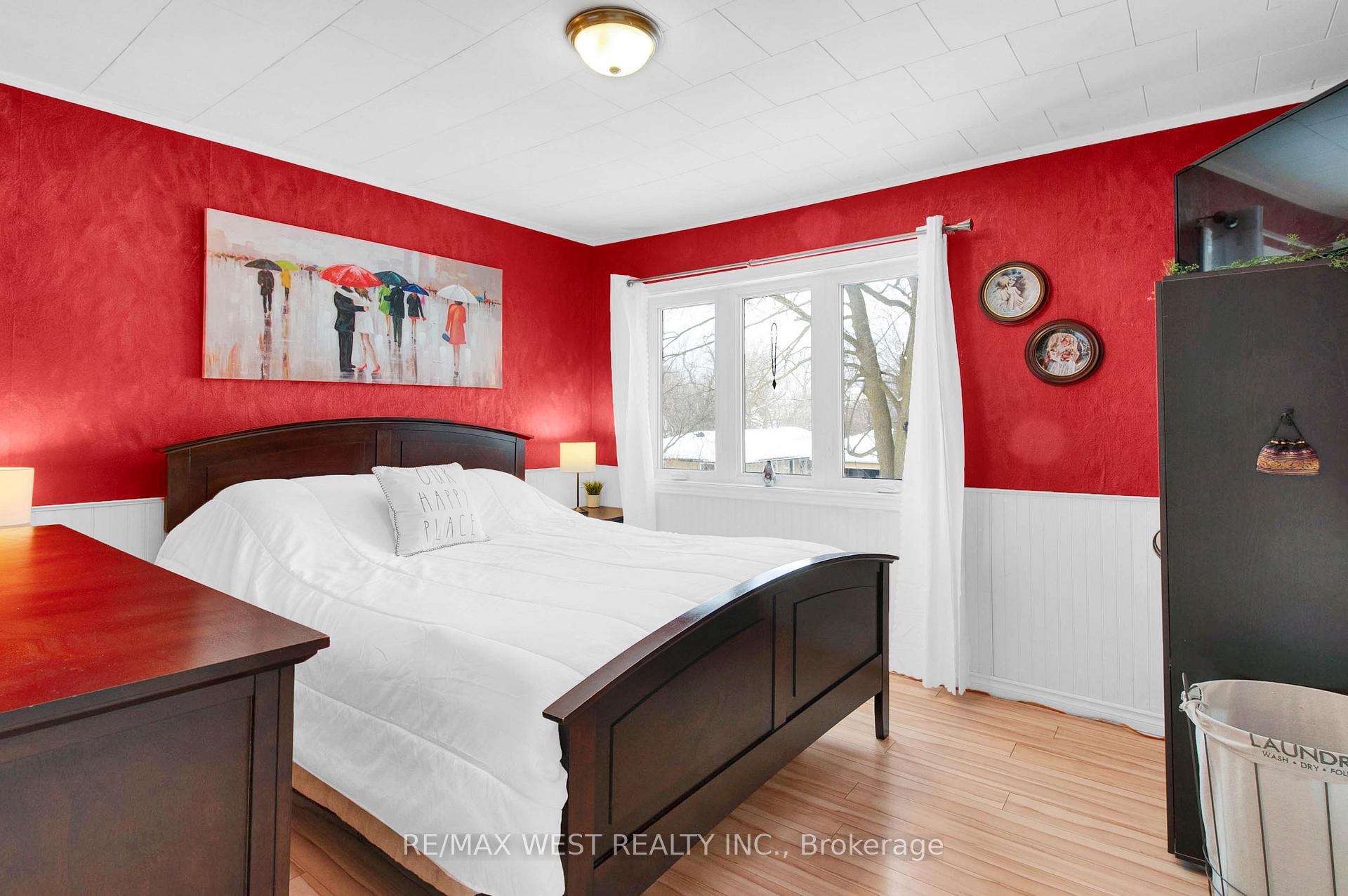 Photo 7 of 15 Millwood Road, Erin — HOMEH