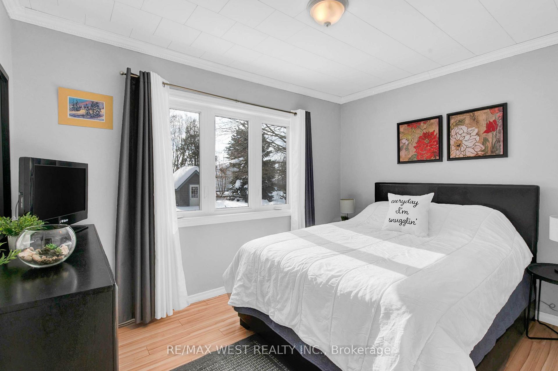 Photo 8 of 15 Millwood Road, Erin — HOMEH